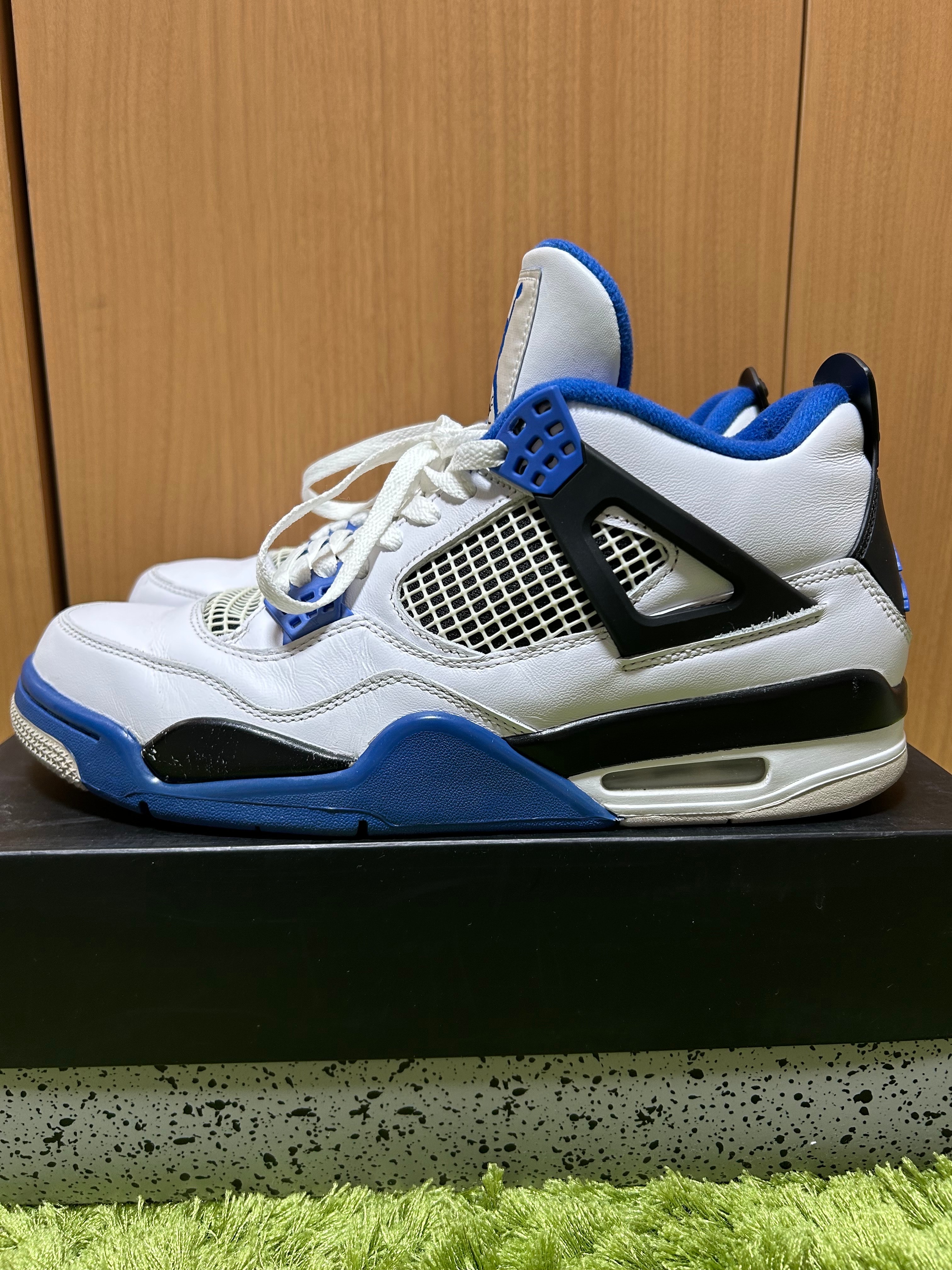 Nike Air Jordan 4 Retro "Motorsports" (2017)