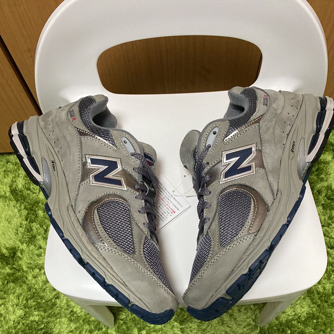 New Balance 2002R "Gray"