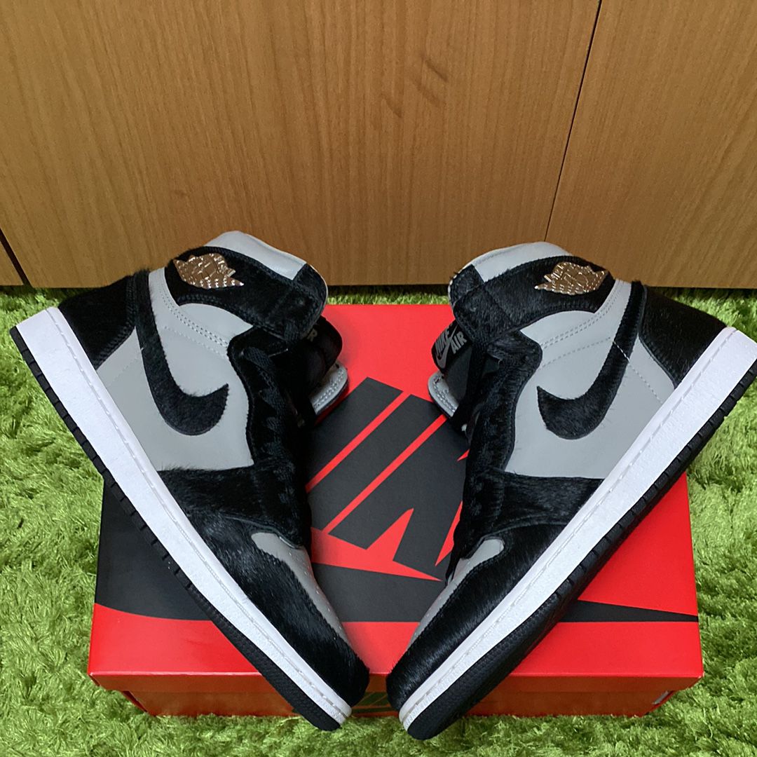 Nike Women's Air Jordan 1 Retro High OG "Medium Grey"