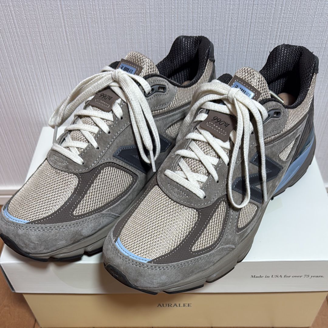 AURALEE × New Balance 990V4 "Taupe"