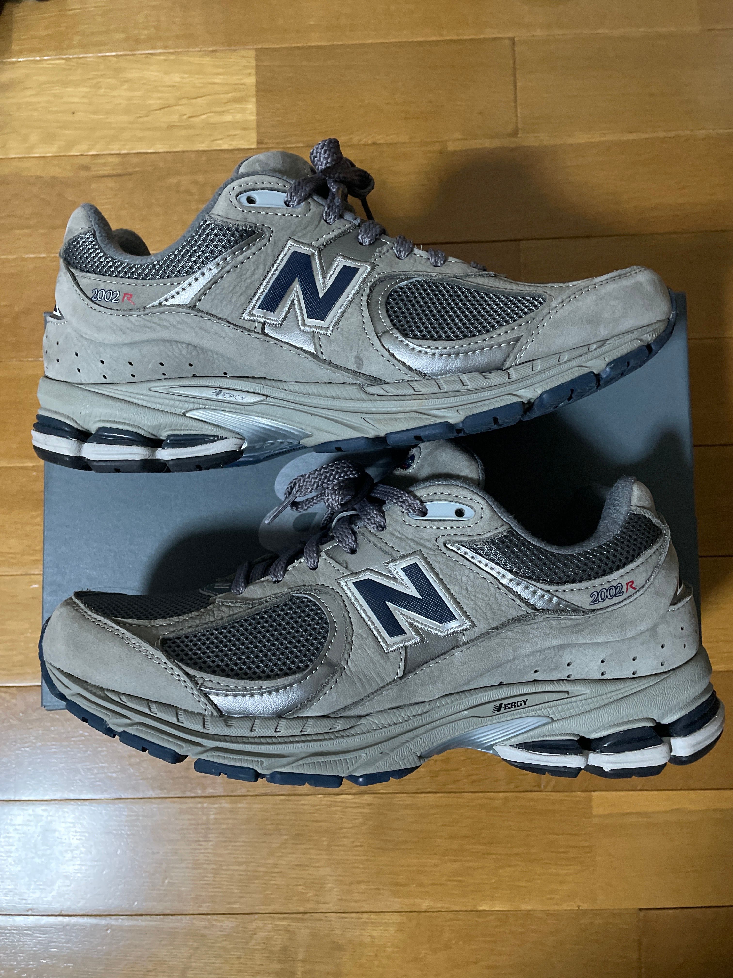 New Balance 2002R "Gray"