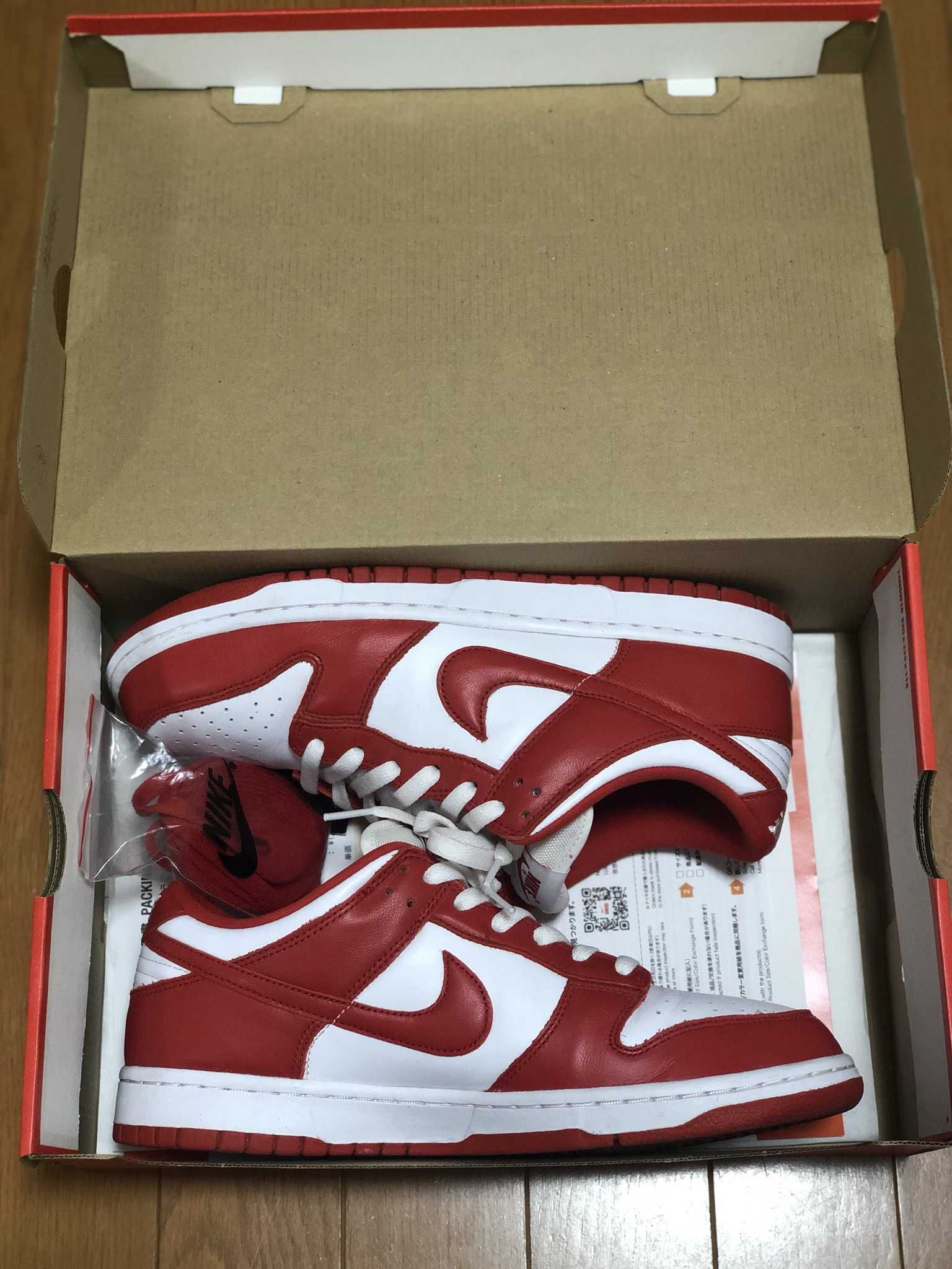 Nike Dunk Low SP "White and University Red"