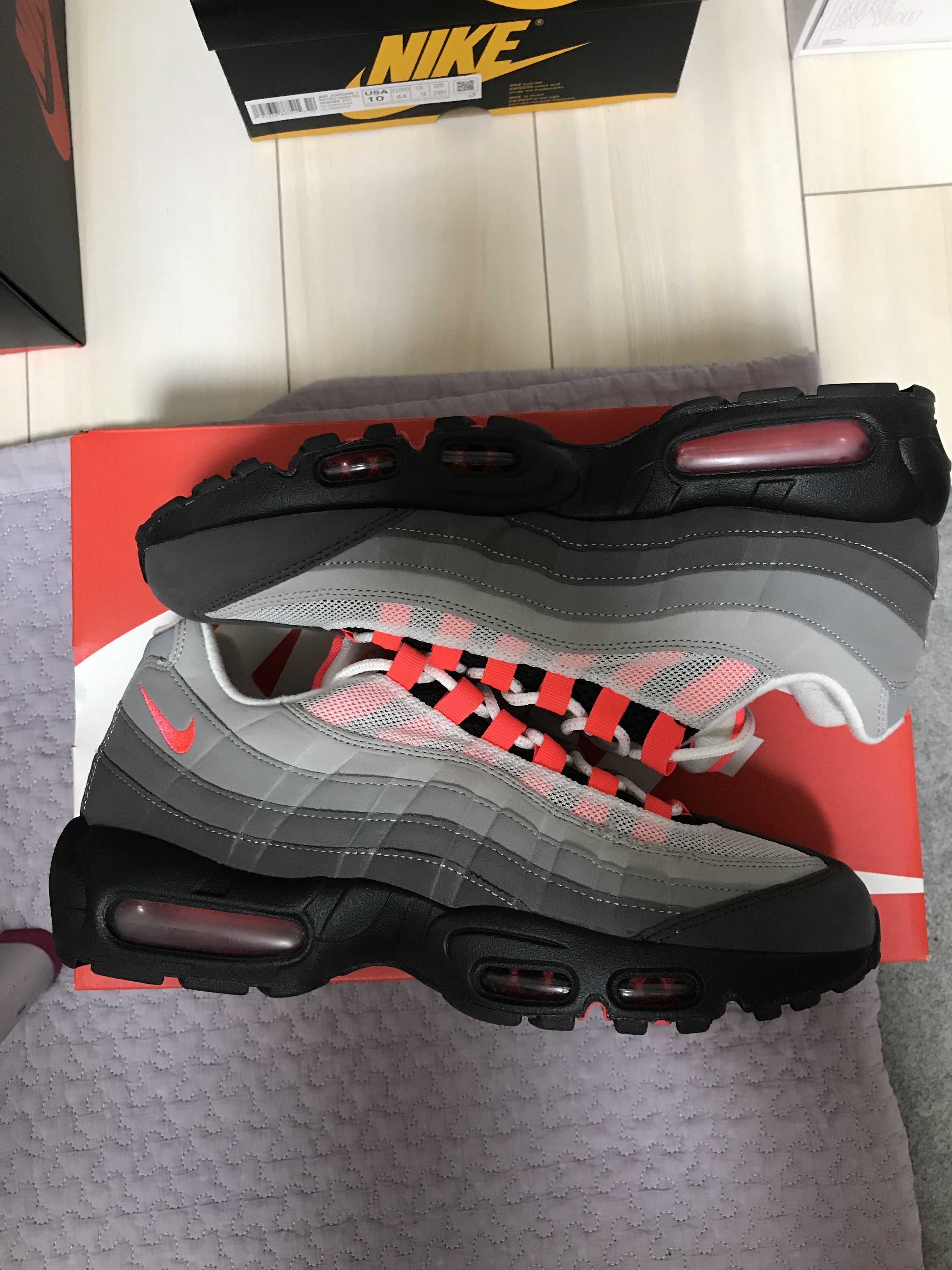 Nike Air Max 95 OG "White/Solar Red"