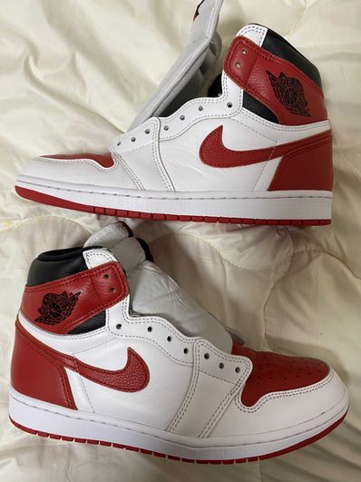 Nike Air Jordan 1 High OG "Heritage"