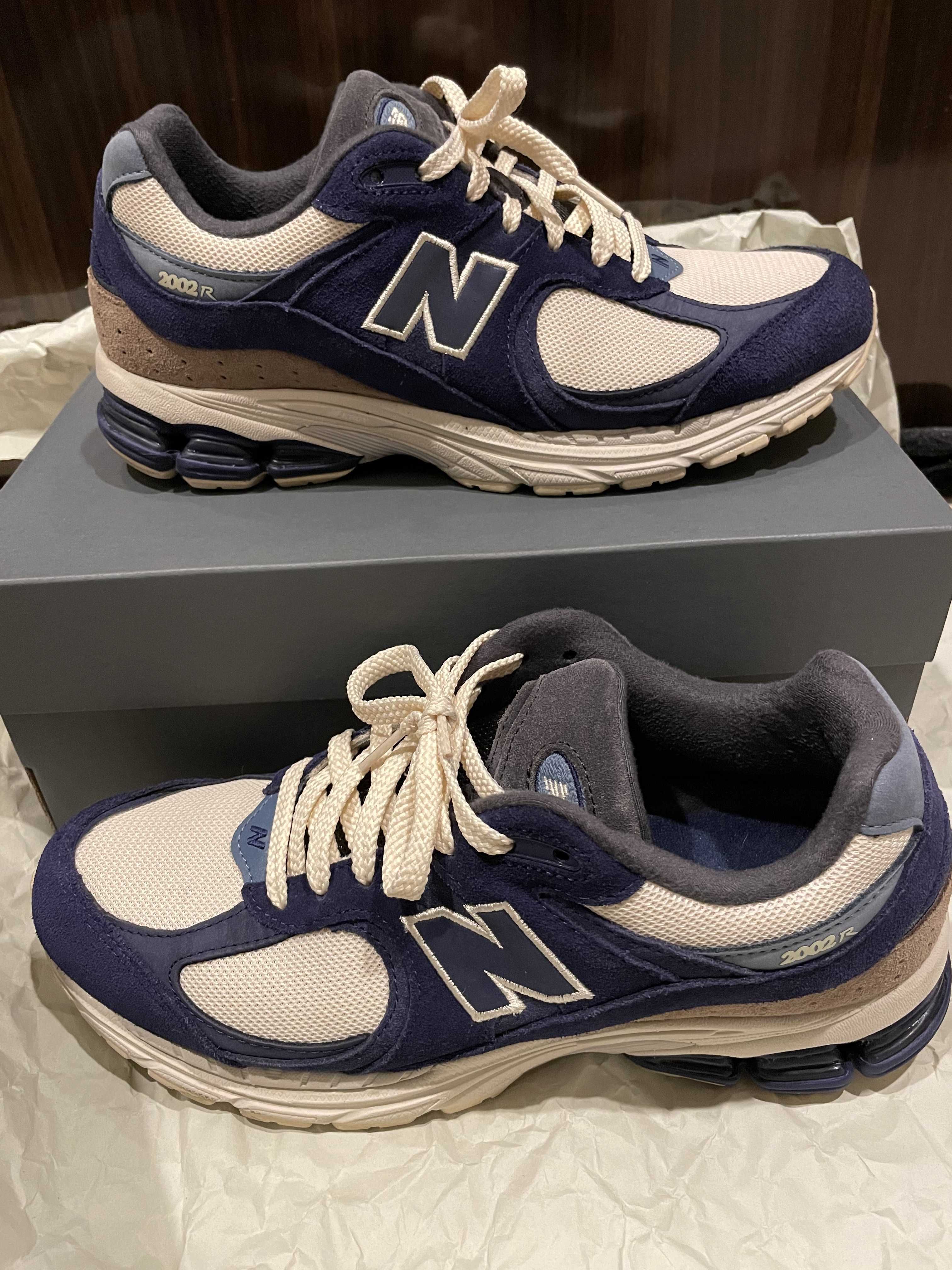 New Balance 2002R "Navy"