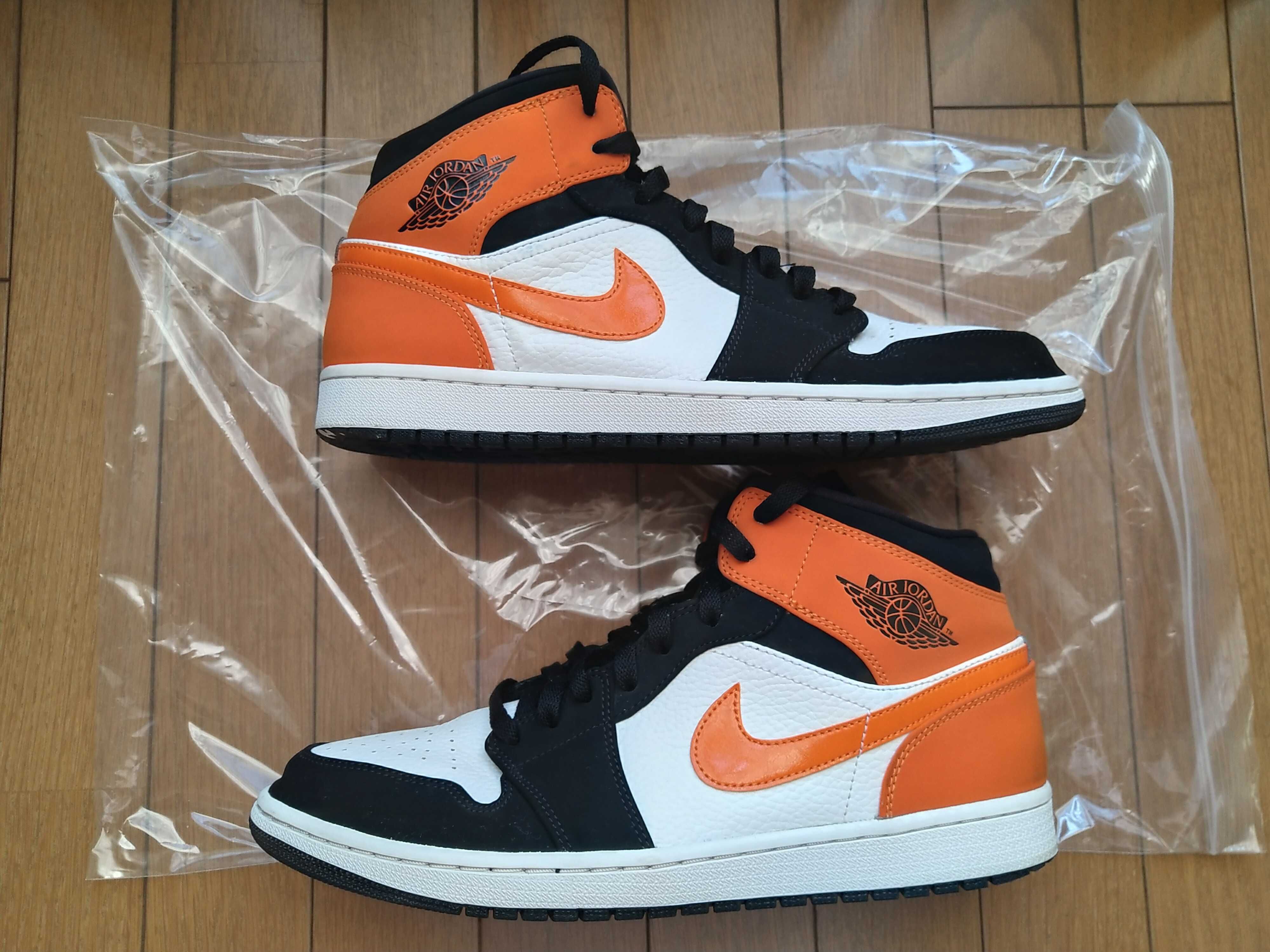 NIKE AIR JORDAN 1 MID "SHATTERED BACKBOARD"