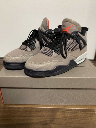 Nike Air Jordan 4 "Taupe Haze"