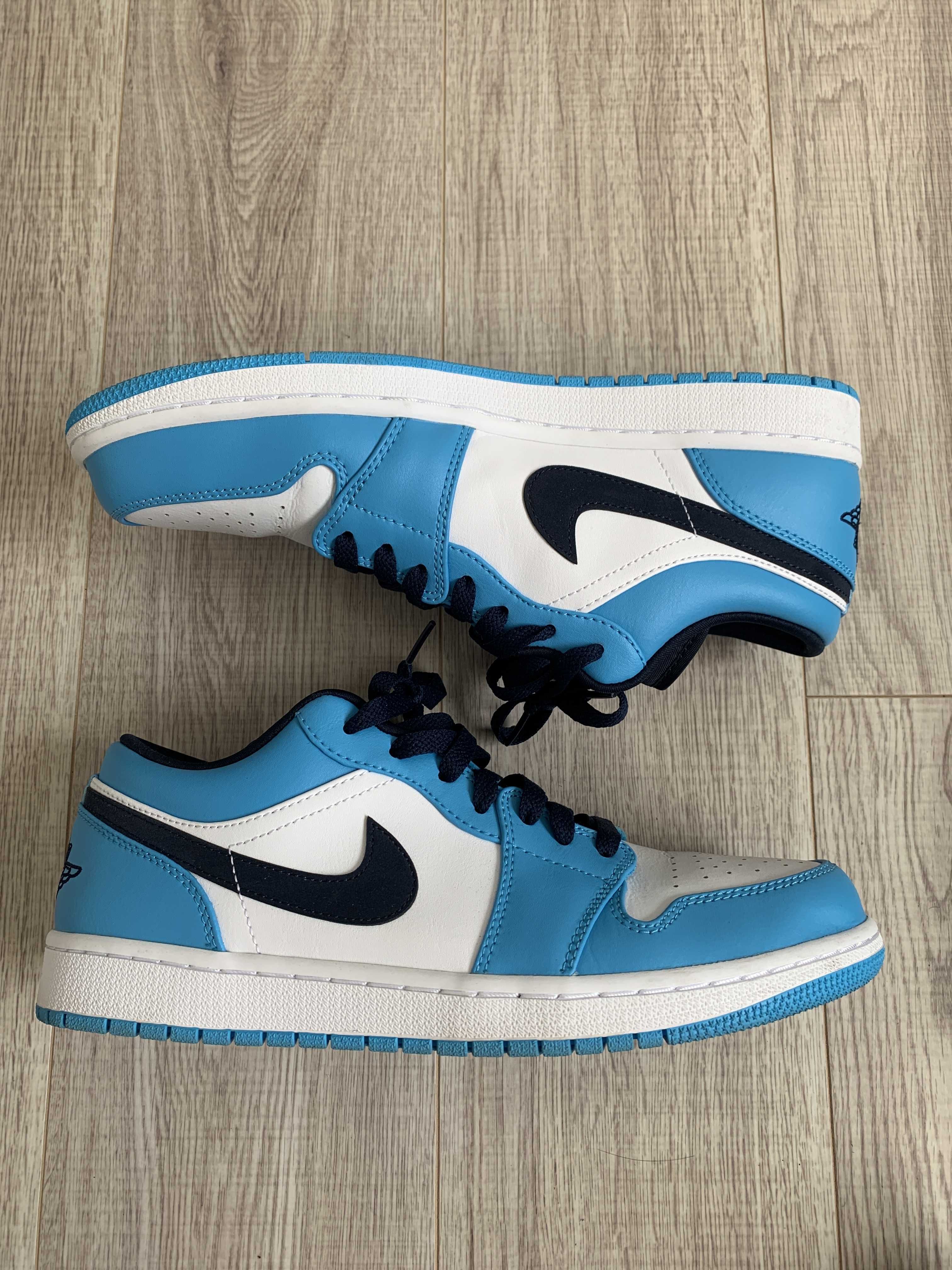 Nike Air Jordan 1 Low "University Blue"