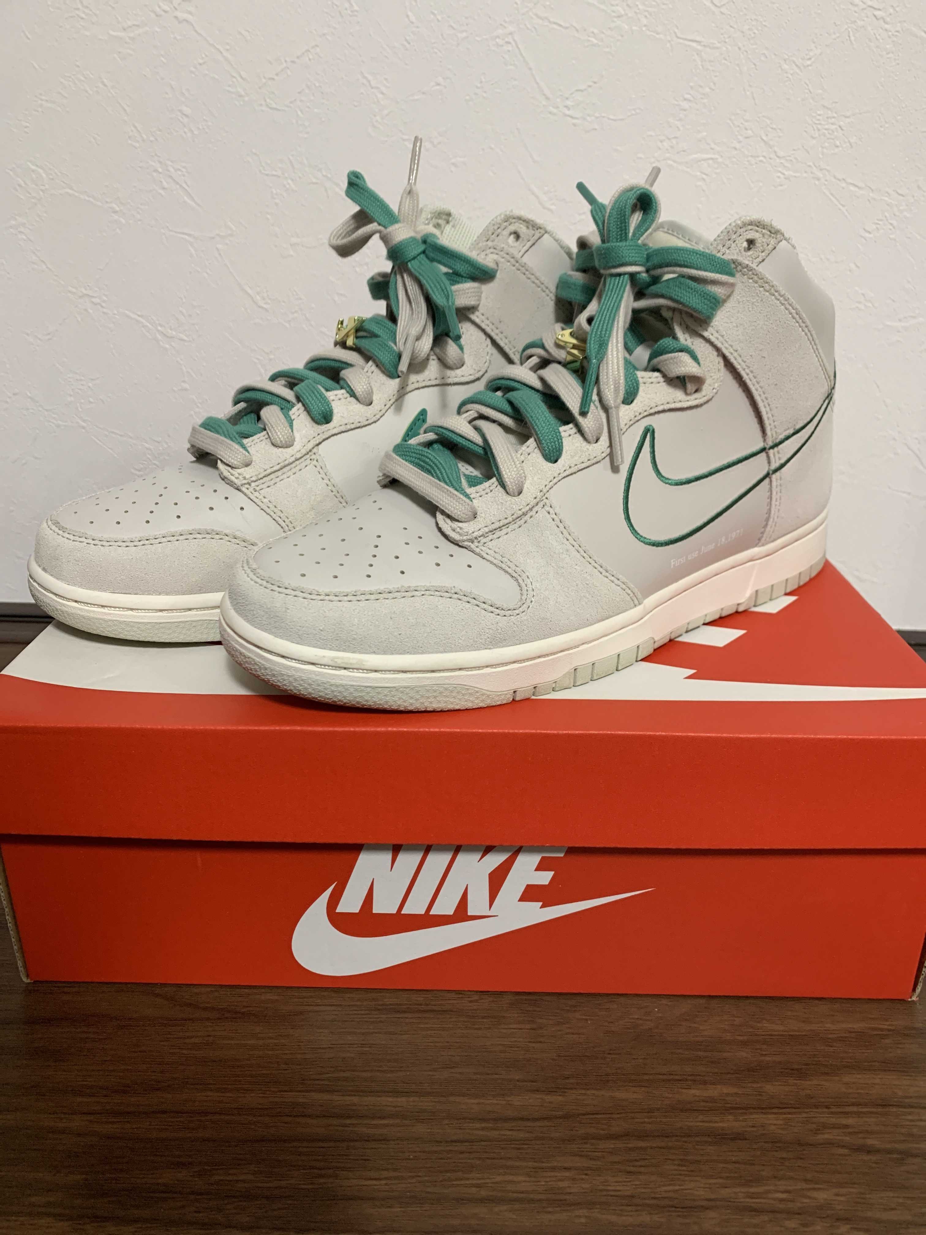 Nike Dunk High SE First Use "Light Bone/Green Noise"