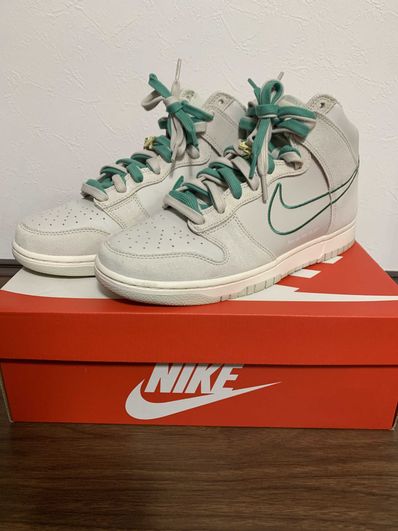 Nike Dunk High SE First Use "Light Bone/Green Noise"