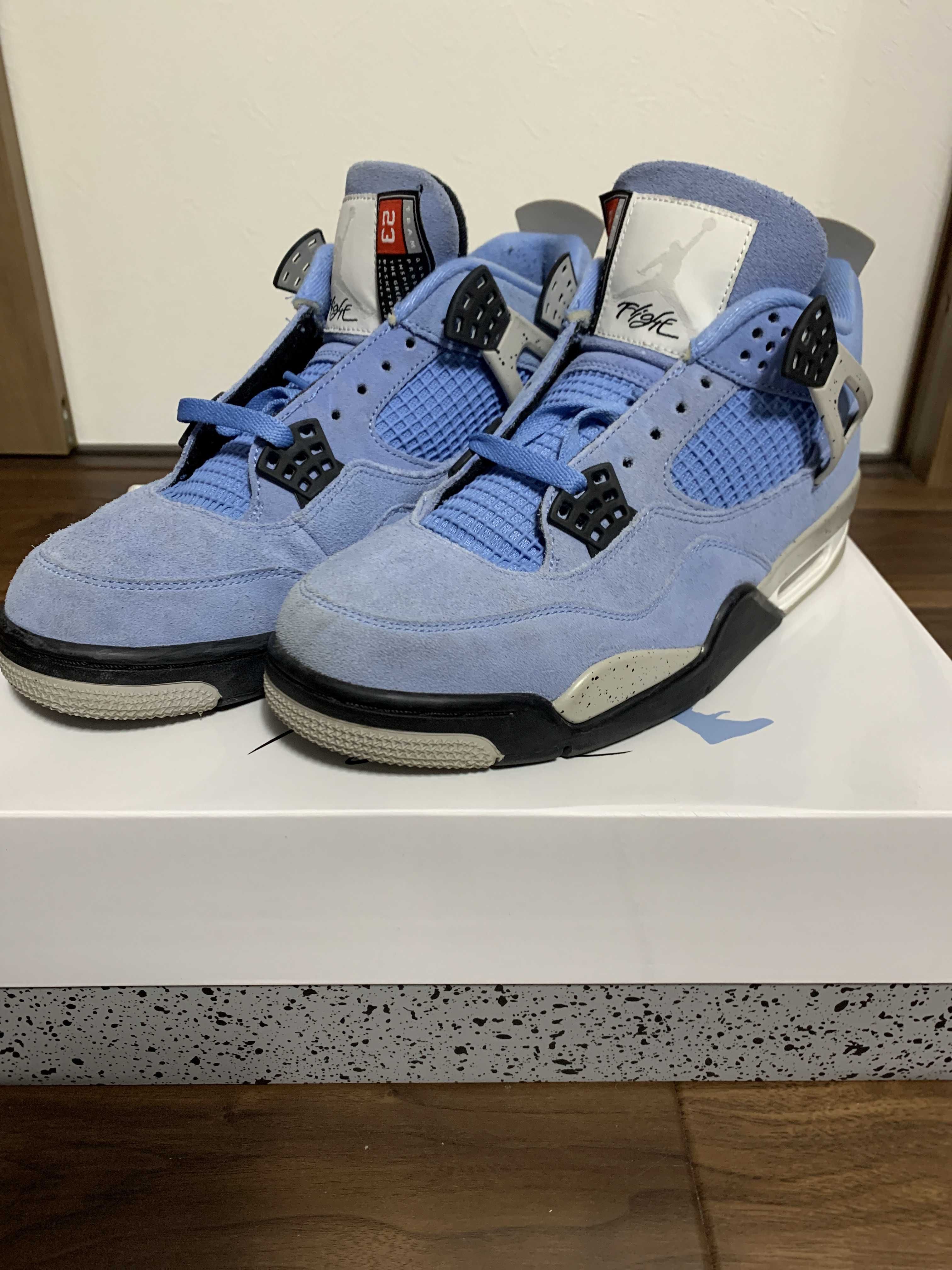 Nike Air Jordan 4 "University Blue"