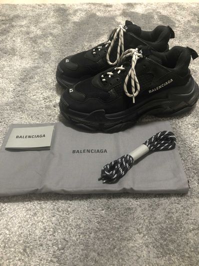 BALENCIAGA Triple S Clear Sole "Black"