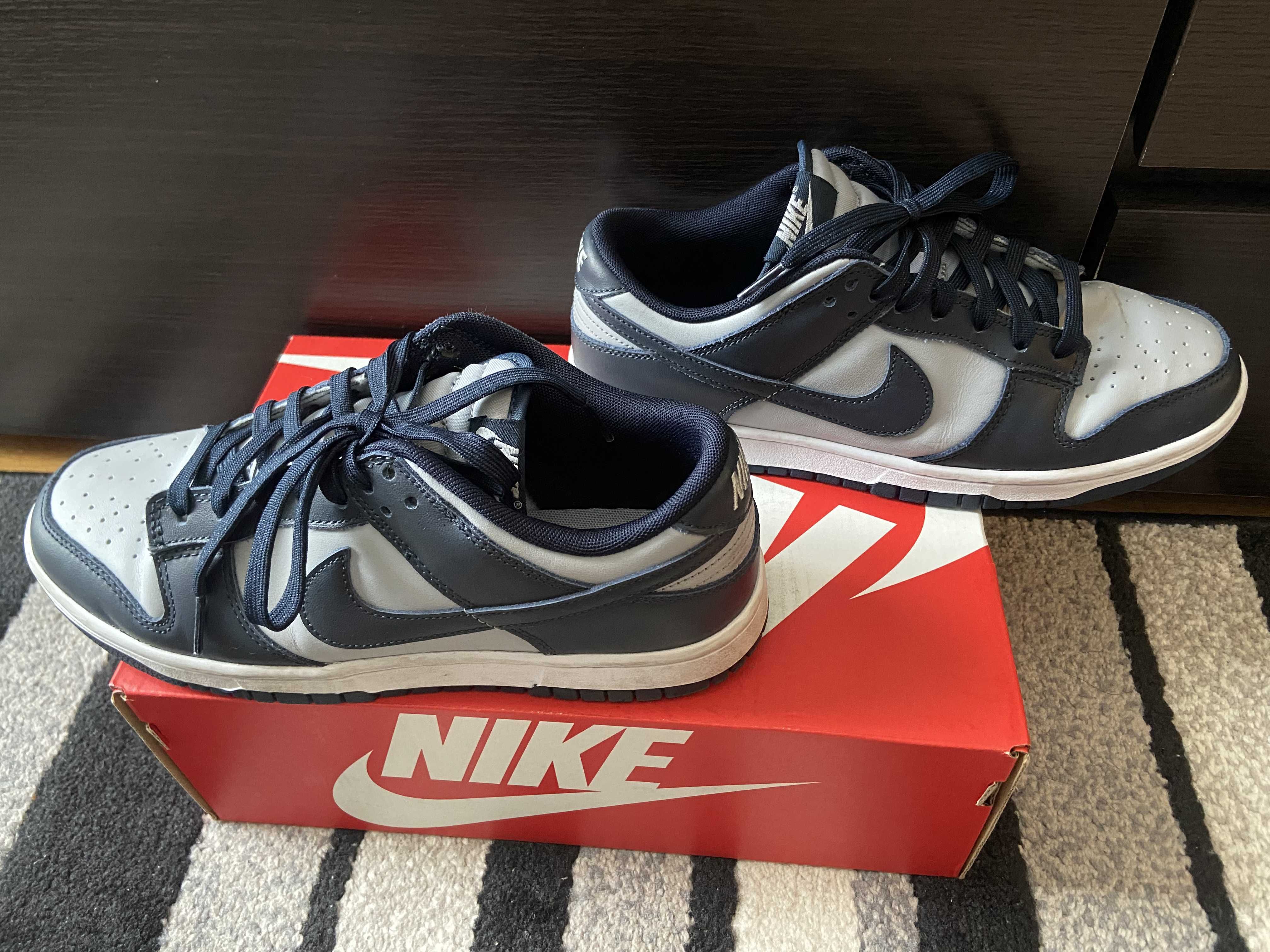 Nike Dunk Low "Championship Grey"