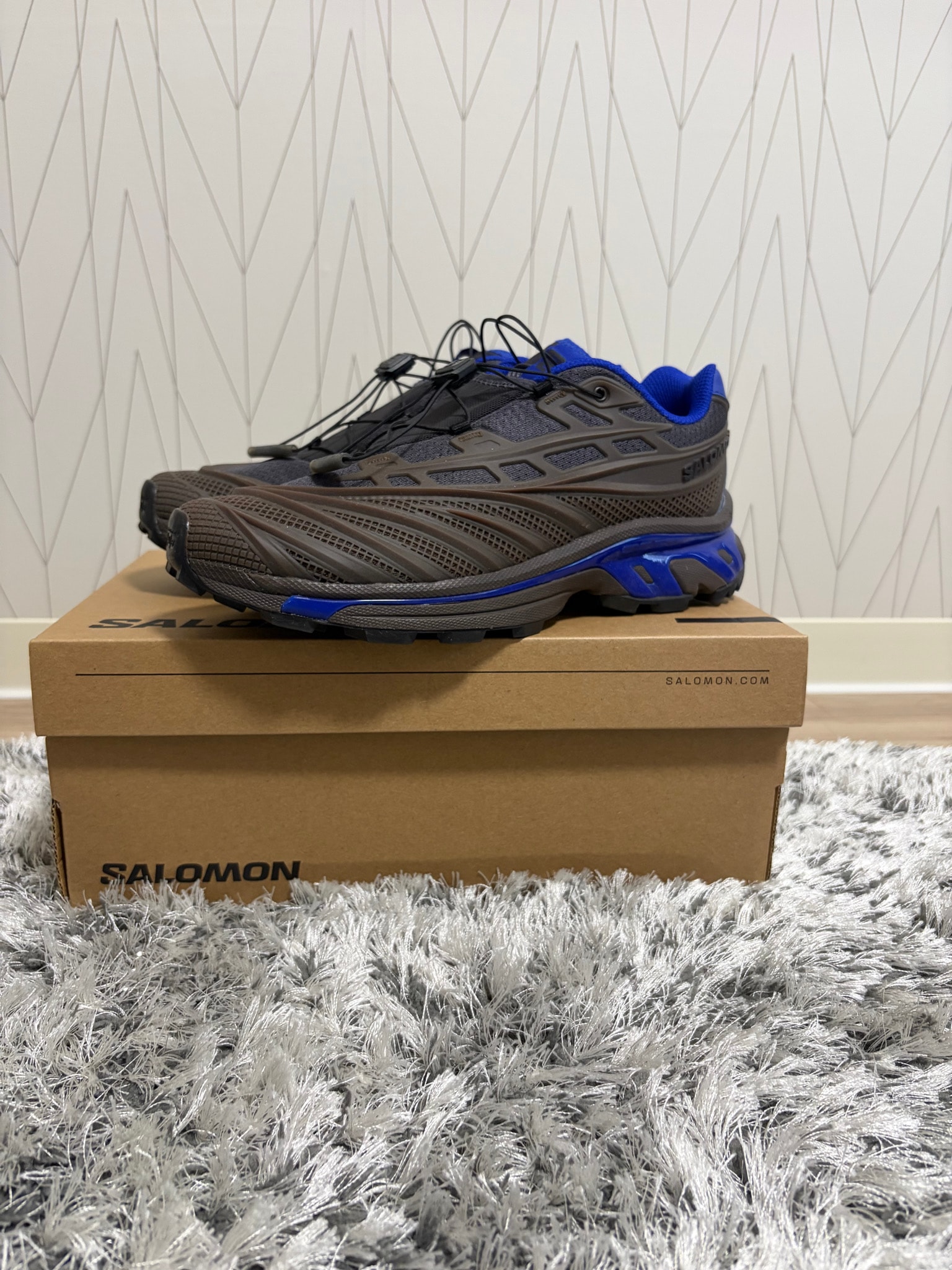 KITH × Salomon XT-EVO "Black Coffee/Excalibur/Bluing"