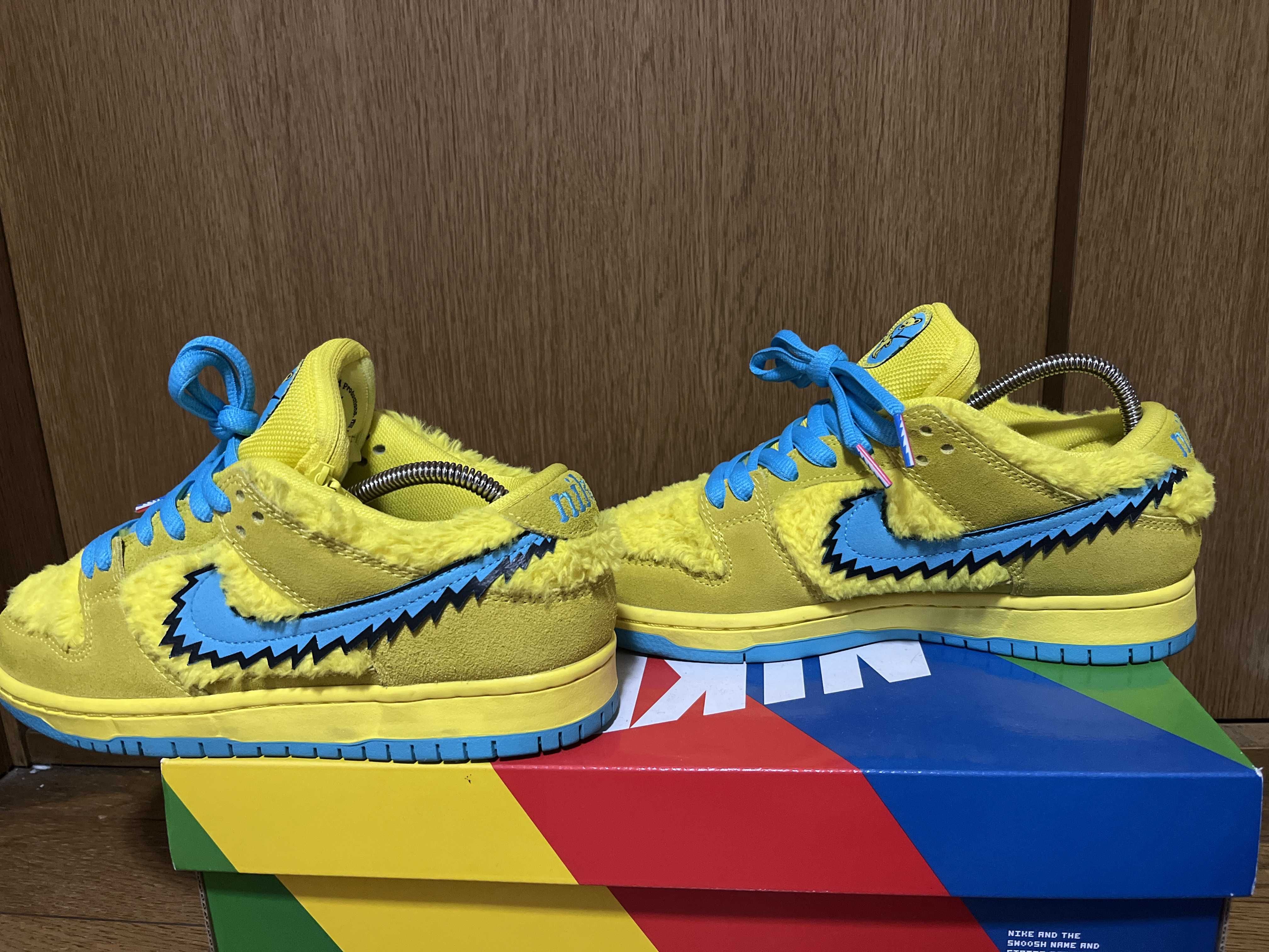 Grateful Dead × Nike SB Dunk Low "Yellow Bear"