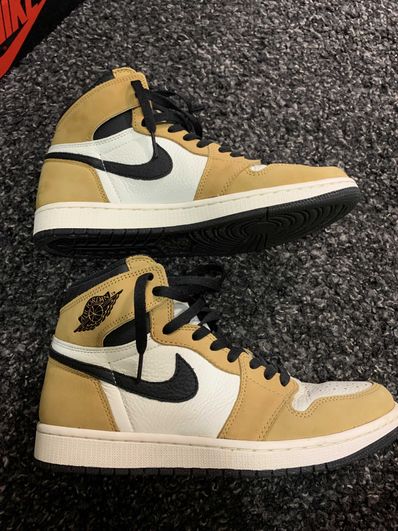 Nike Air Jordan 1 RETRO High "Rookie of The Year"