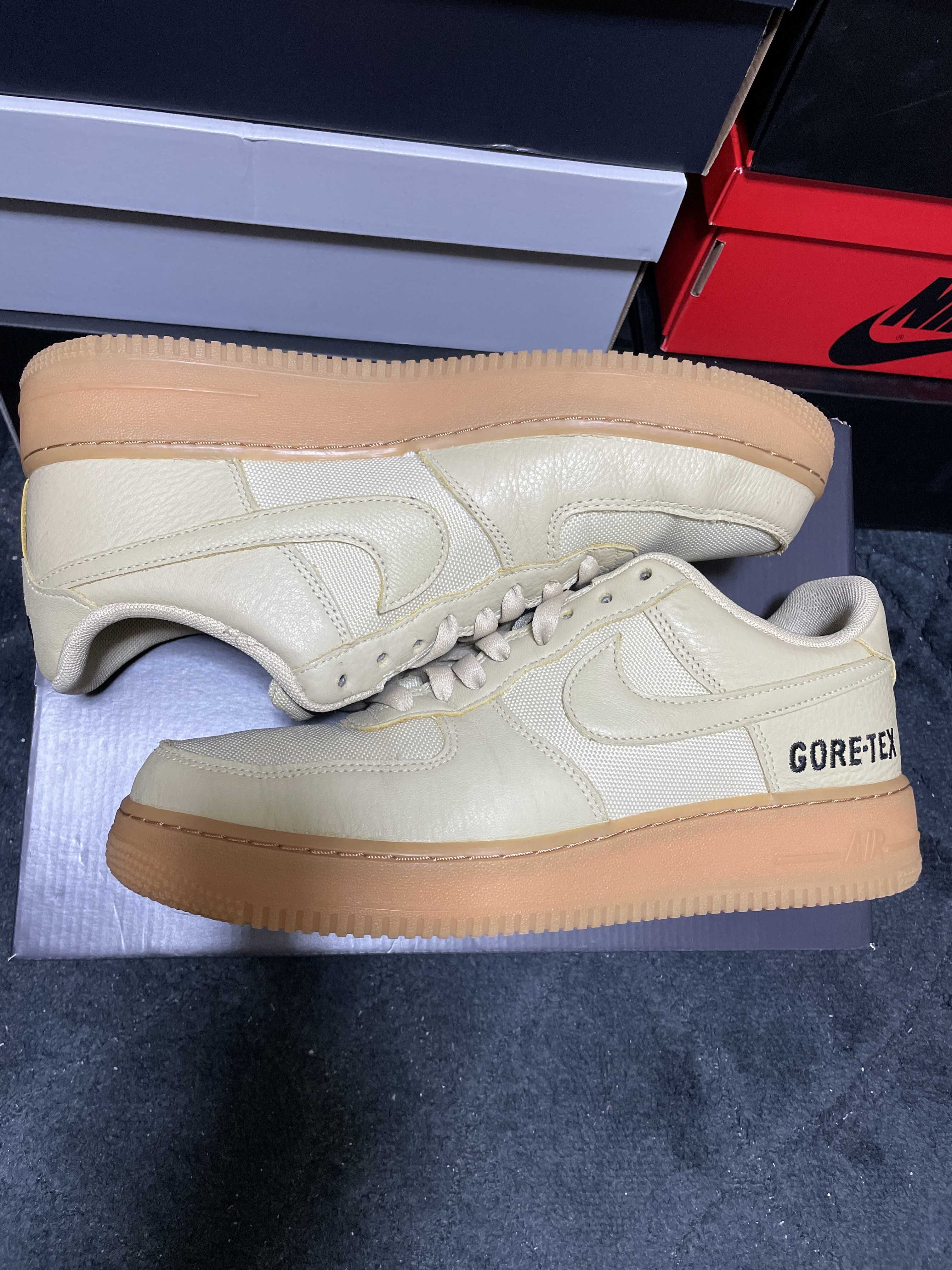 Nike Air Force 1 Low Gore-Tex "Team Gold"