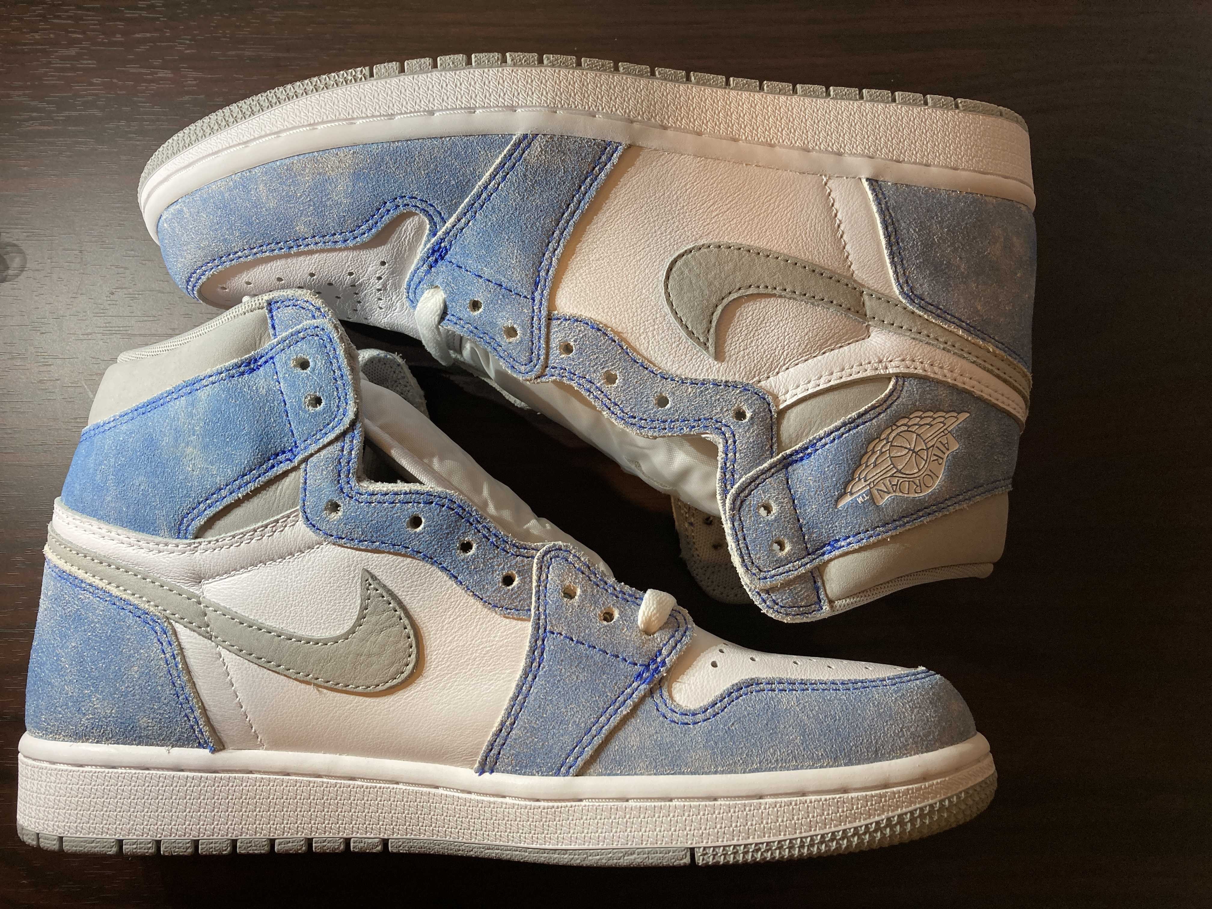 Nike Air Jordan 1 High OG "Hyper Royal"