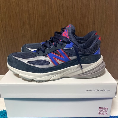 KITH × New Balance 990V6 Madison Square Garden "Navy"