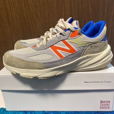 KITH × New Balance 990V6 Madison Square Garden "Sanddrift"