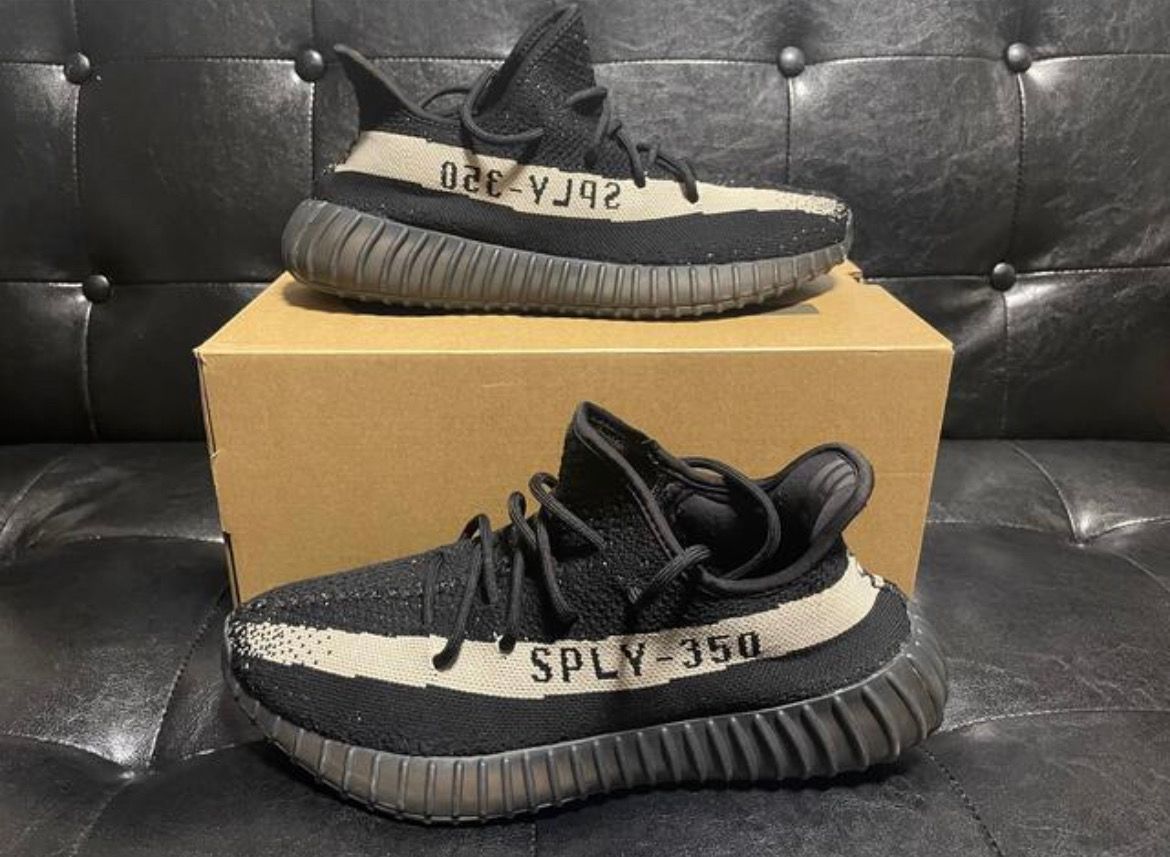 adidas YEEZY Boost 350 V2 "Oreo"