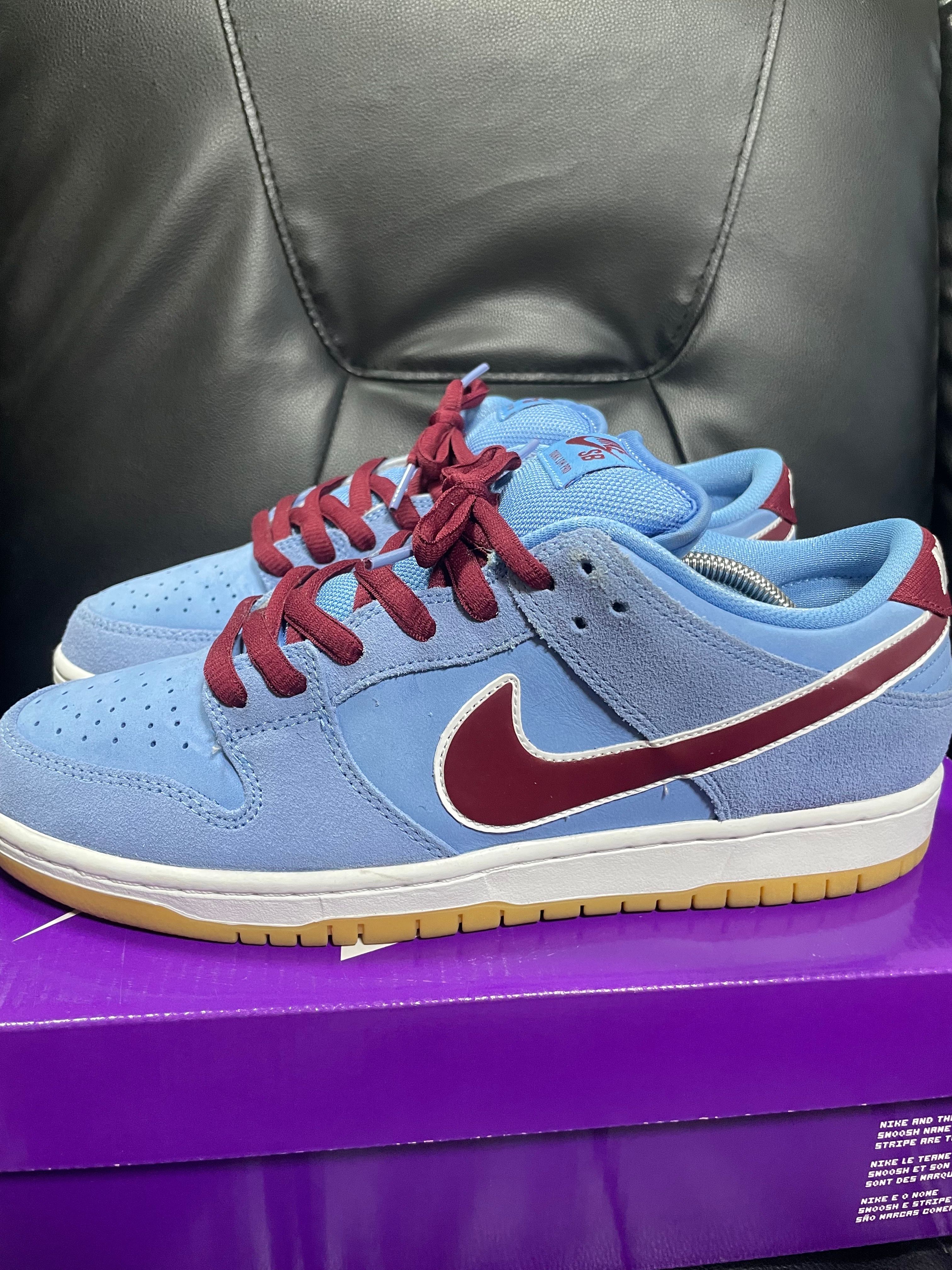 Nike SB Dunk Low Pro "Philadelphia Phillies/Valor Blue and Team Maroon"