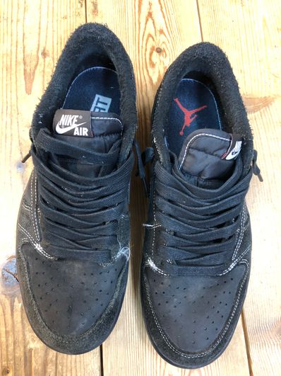 Travis Scott × Nike Air Jordan 1 Low OG SP "Black Phantom"
