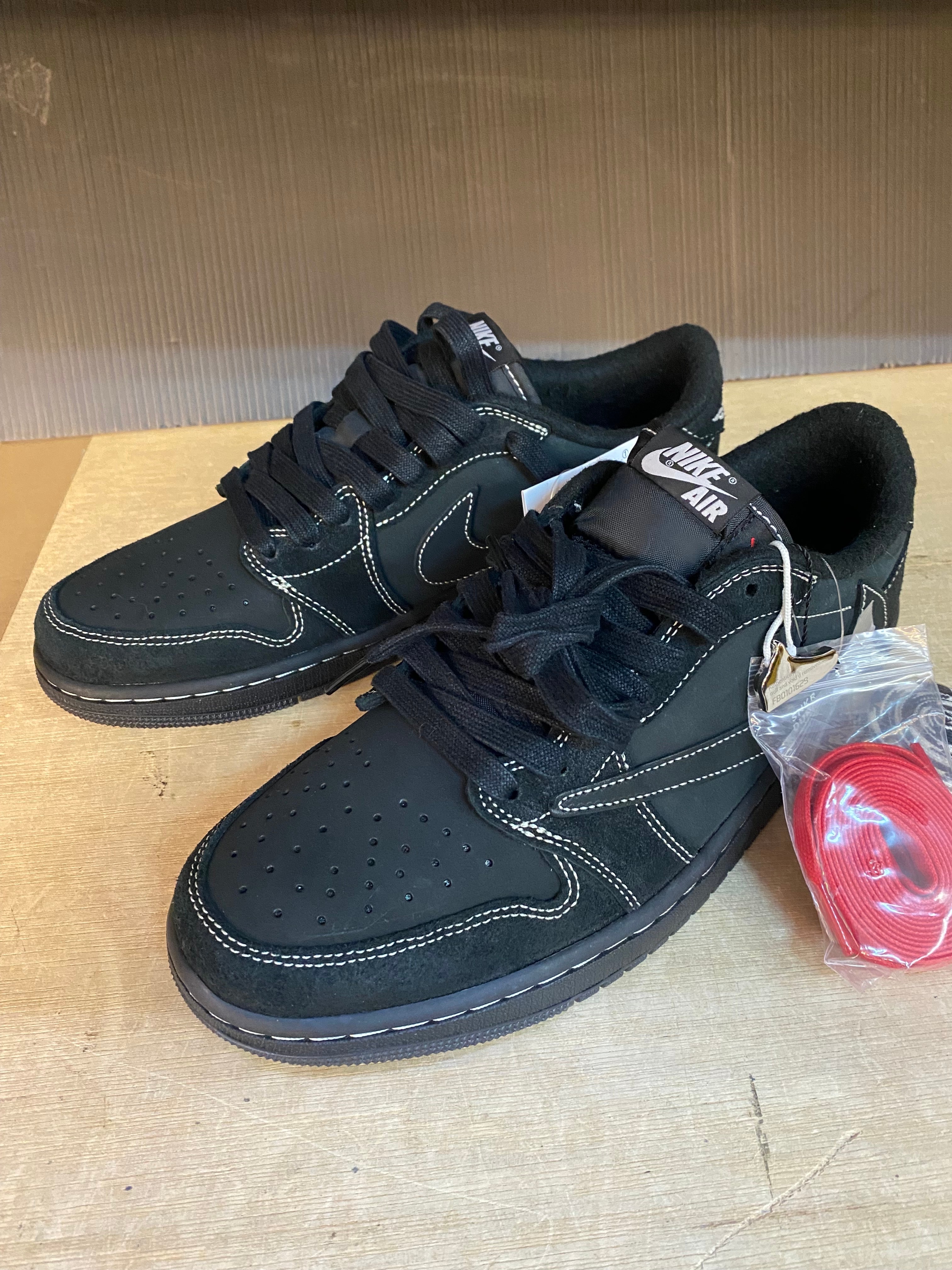 Travis Scott × Nike Air Jordan 1 Low OG SP "Black Phantom"