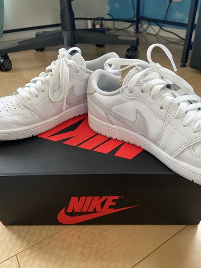 Nike Air Jordan 1 Low OG "Neutral Grey"