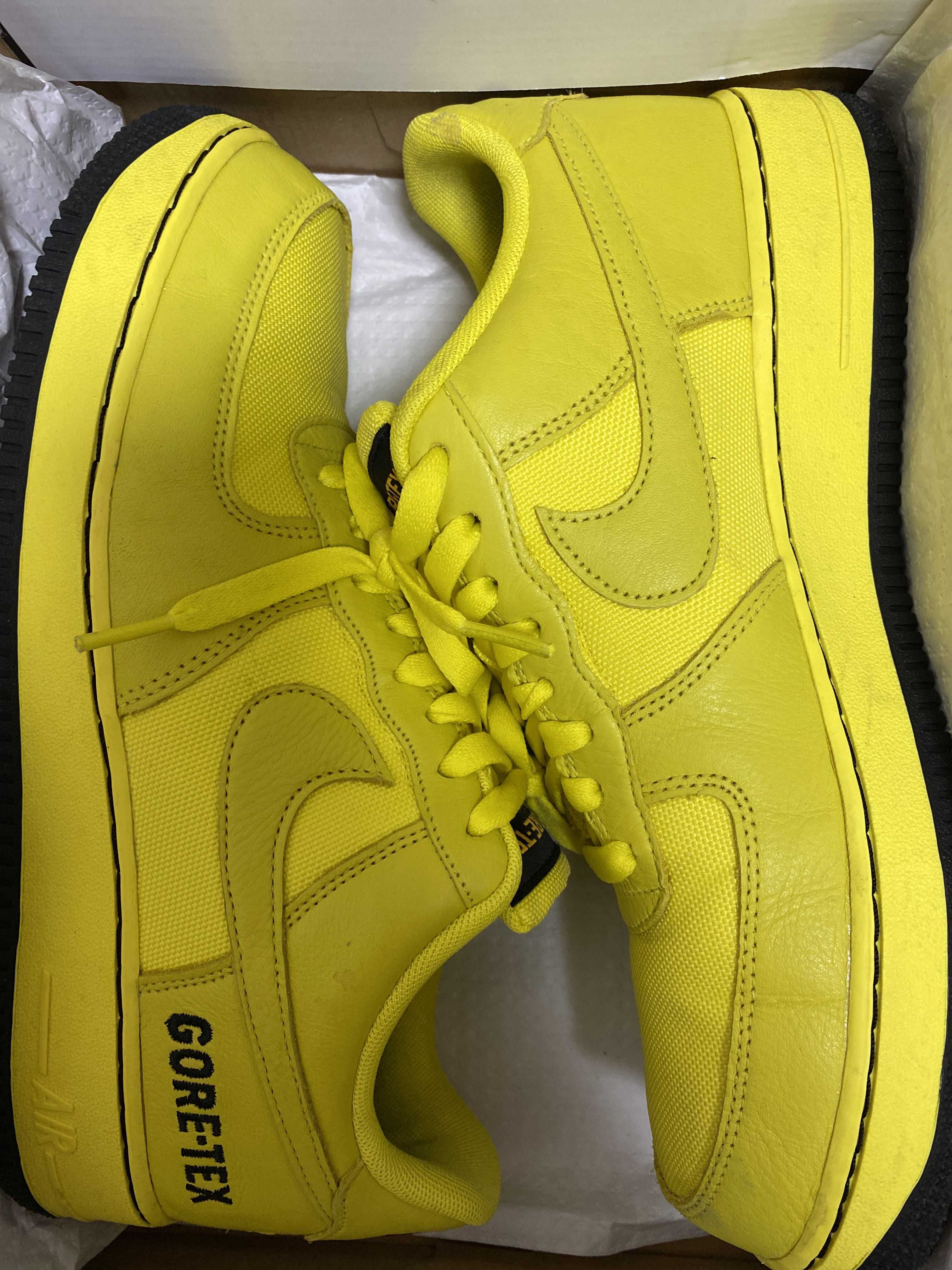 Nike Air Force 1 Low Gore-Tex "Dynamic Yellow"