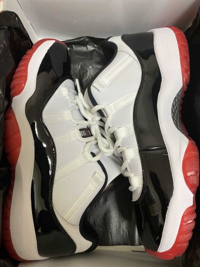 Nike Air Jordan 11 Low "Gym Red"