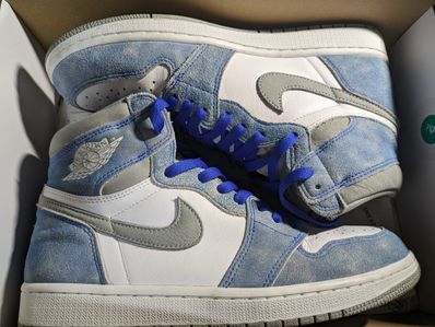 Nike Air Jordan 1 High OG "Hyper Royal"