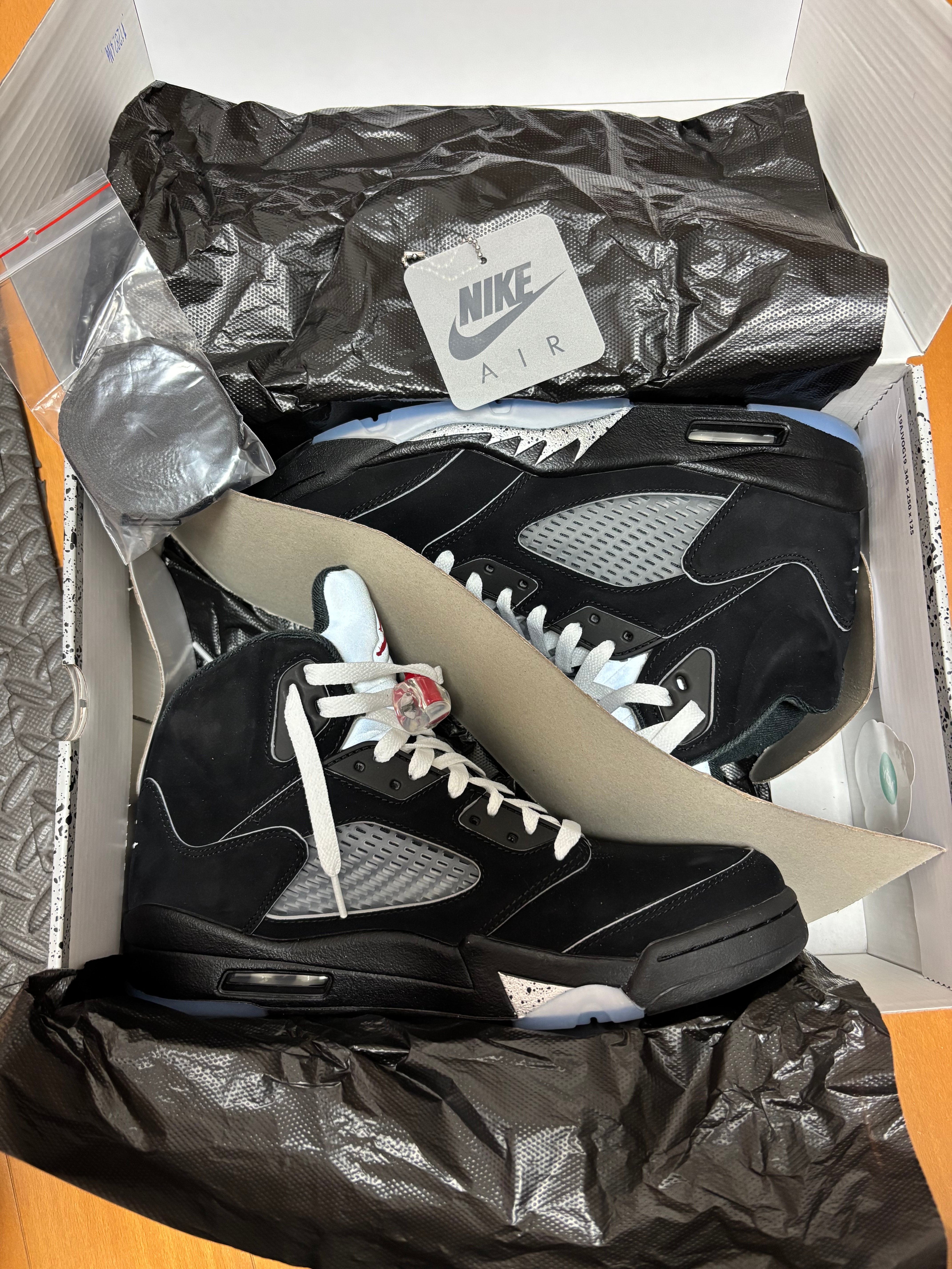 Nike Air Jordan 5 Retro OG "Black Metallic Reimagined"