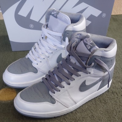 Nike Air Jordan 1 High OG "Stealth"