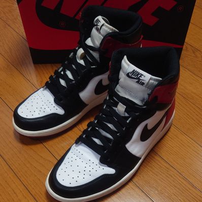 Nike Air Jordan 1 Retro High OG "Black Toe"