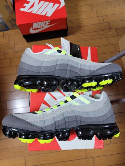 Nike Air Vapormax 95 "Neon"