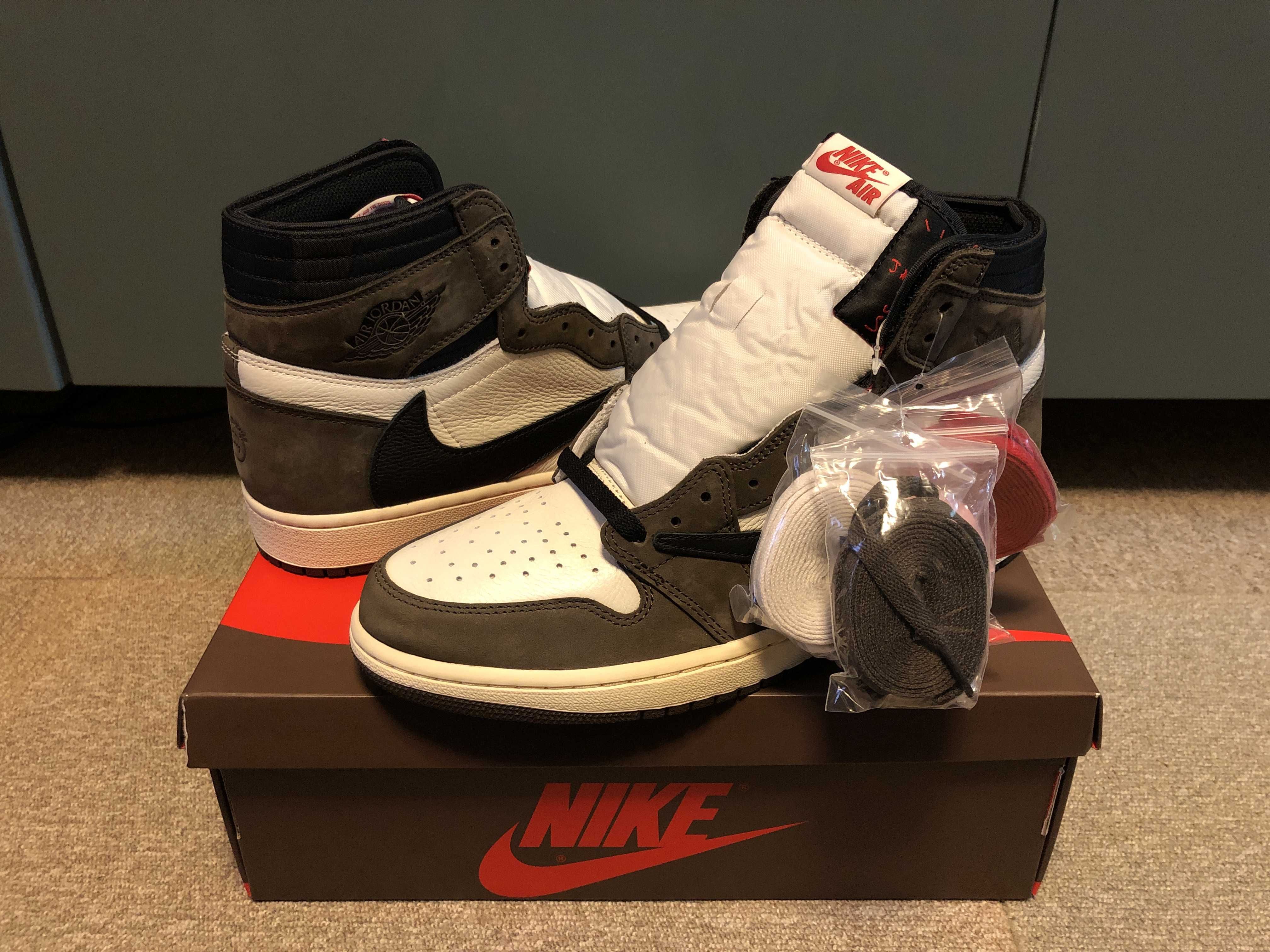Travis Scott × Nike Air Jordan 1 Retro High OG TS SP "Sail/Dark Mocha"