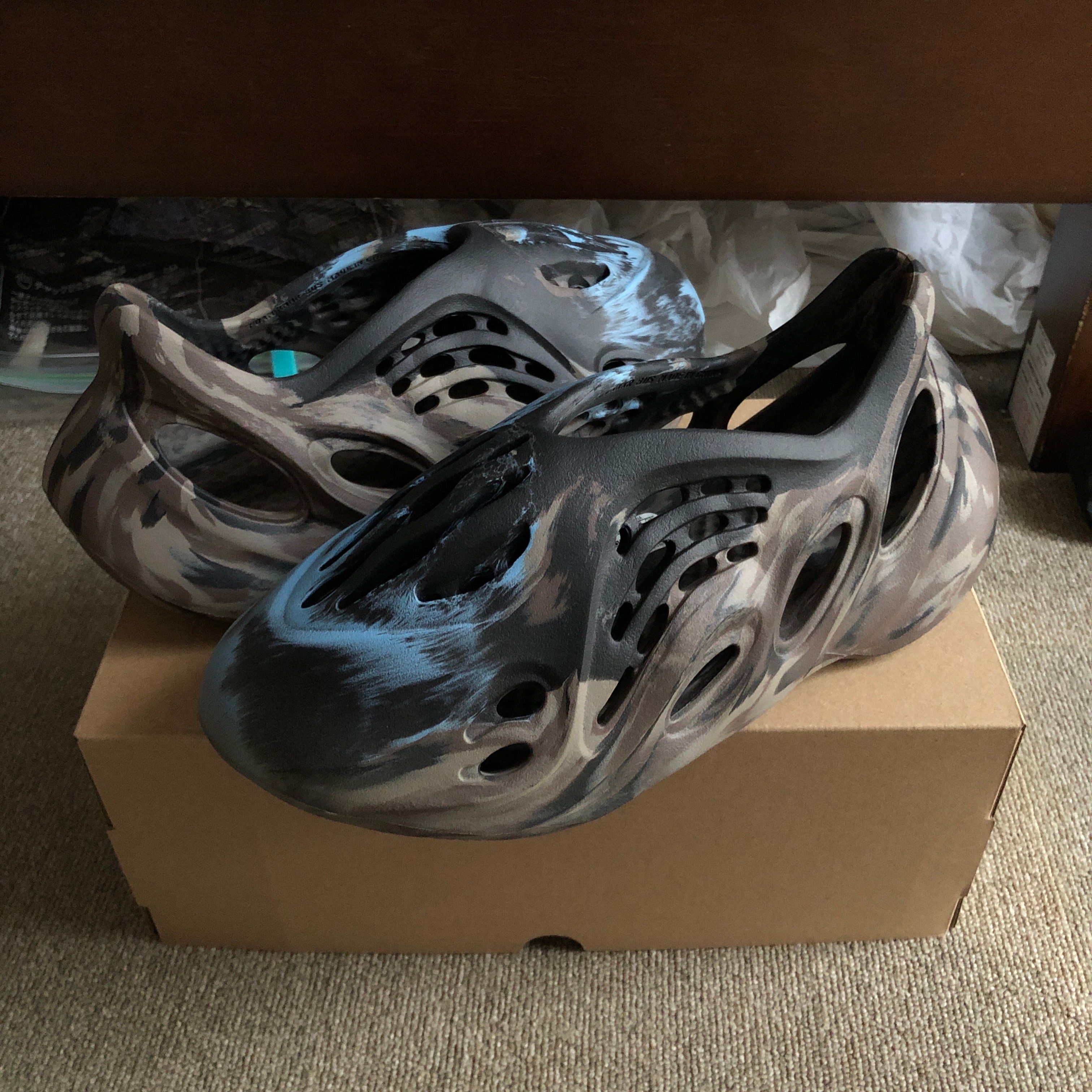 adidas YEEZY Foam Runner "MX Cinder"