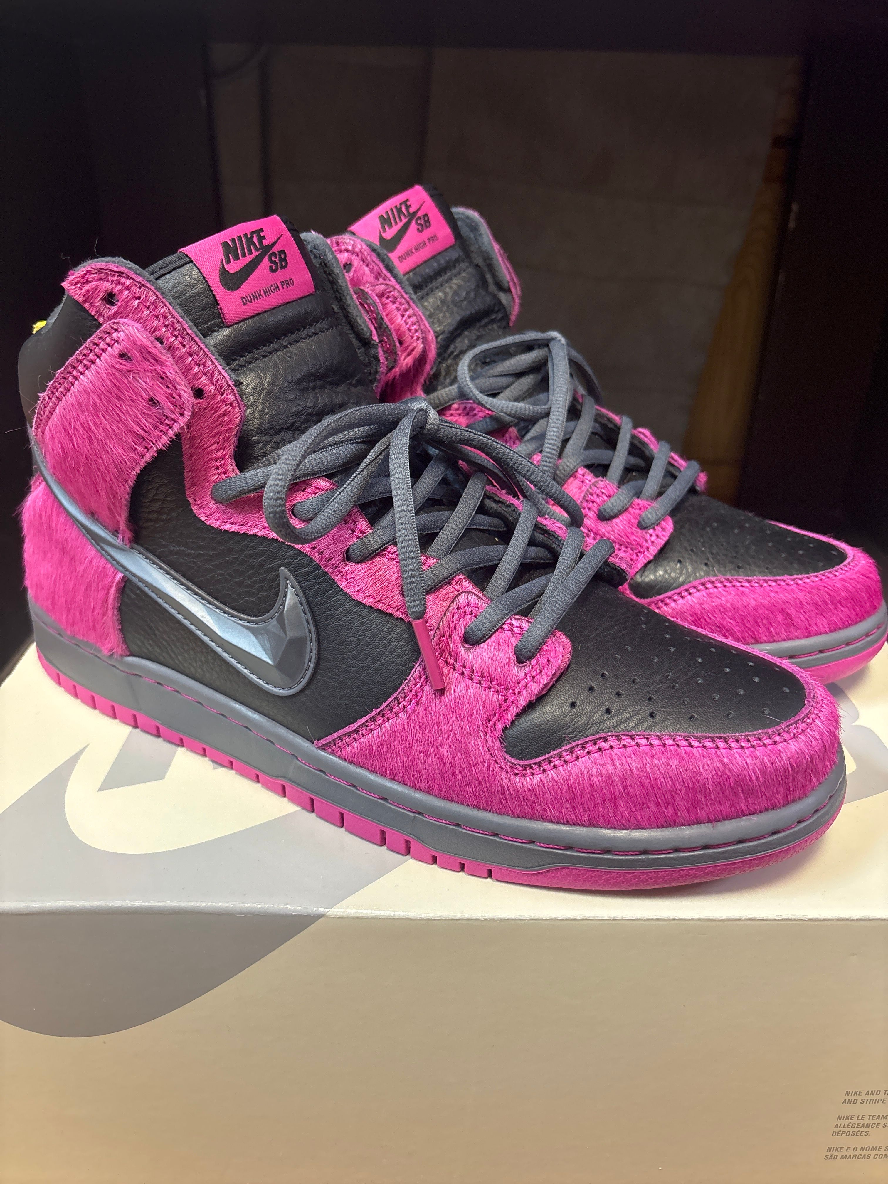 Run The Jewels × Nike SB Dunk High "Active Pink and Black"