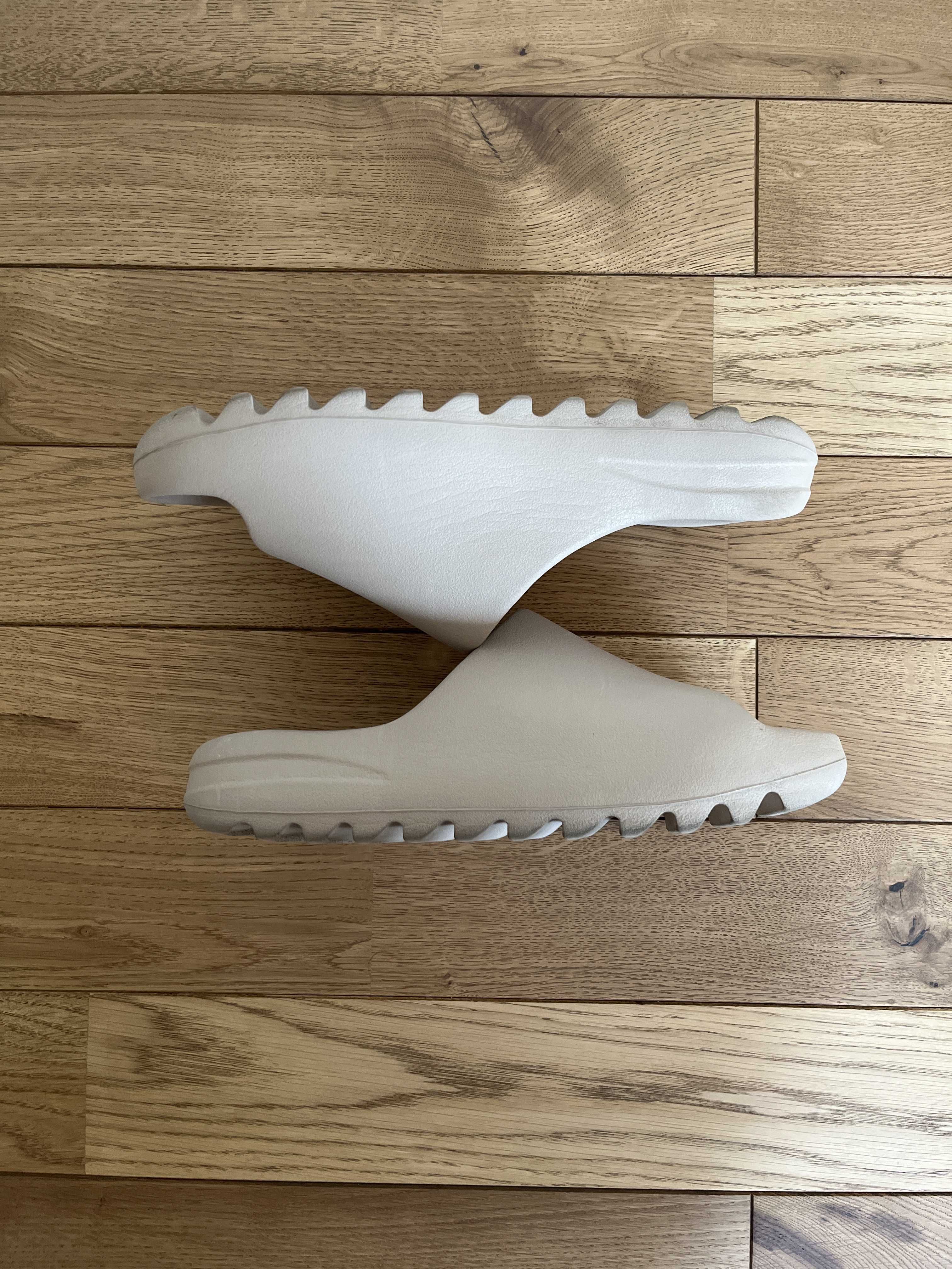 adidas YEEZY Slide "Pure" (GW1934)