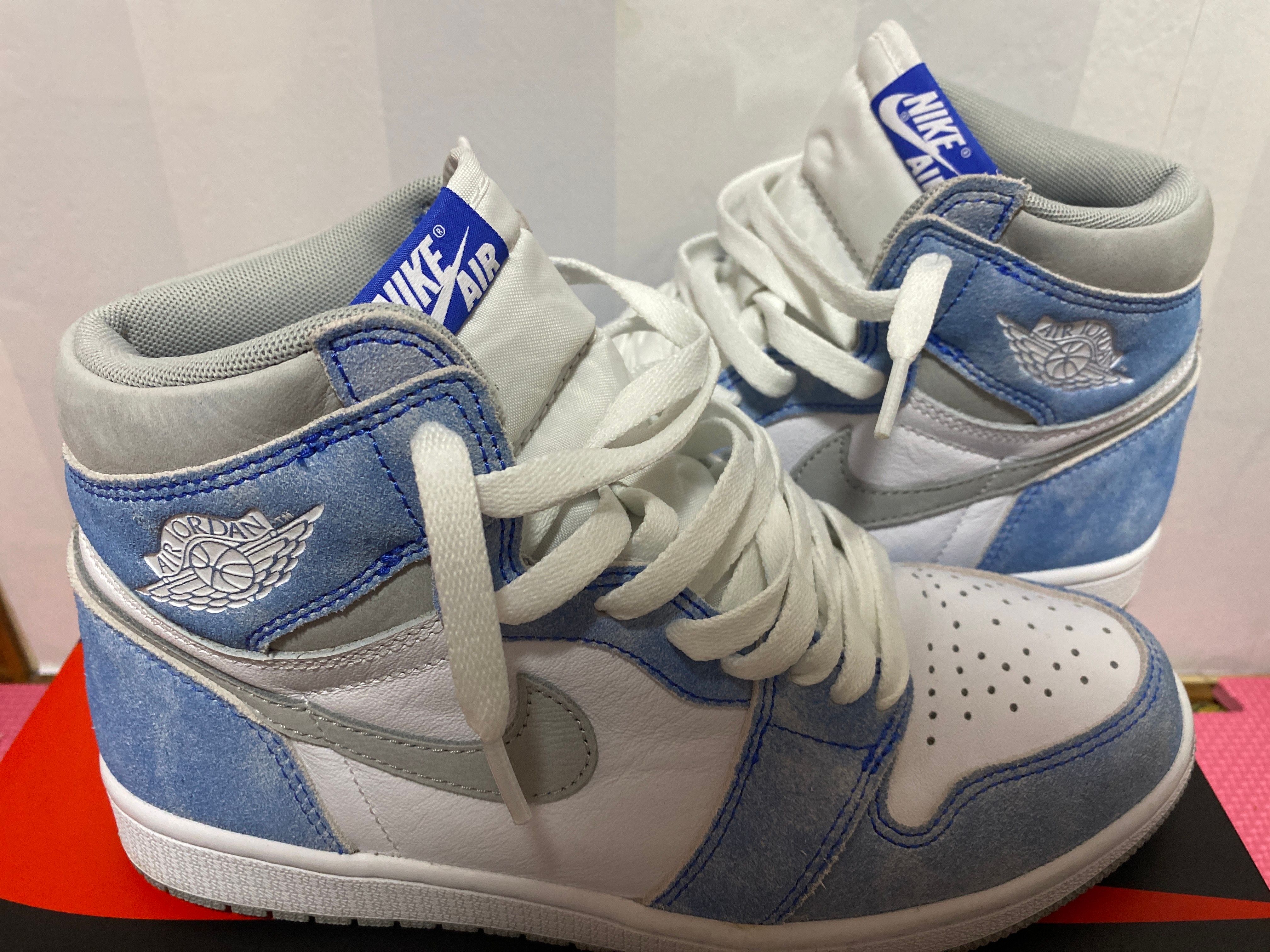 Nike Air Jordan 1 High OG "Hyper Royal"