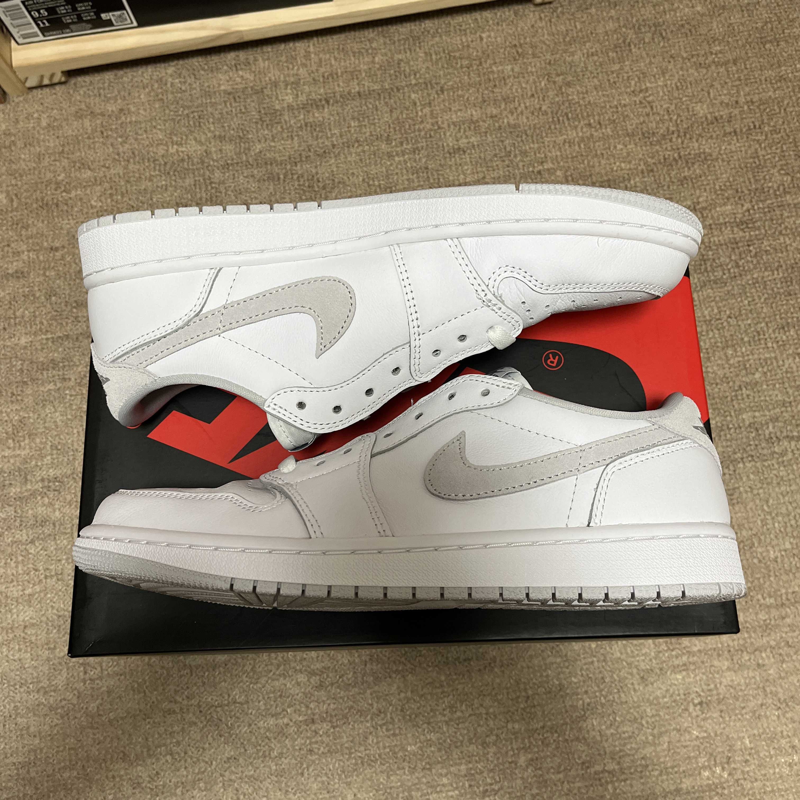 Nike Air Jordan 1 Low OG "Neutral Grey"