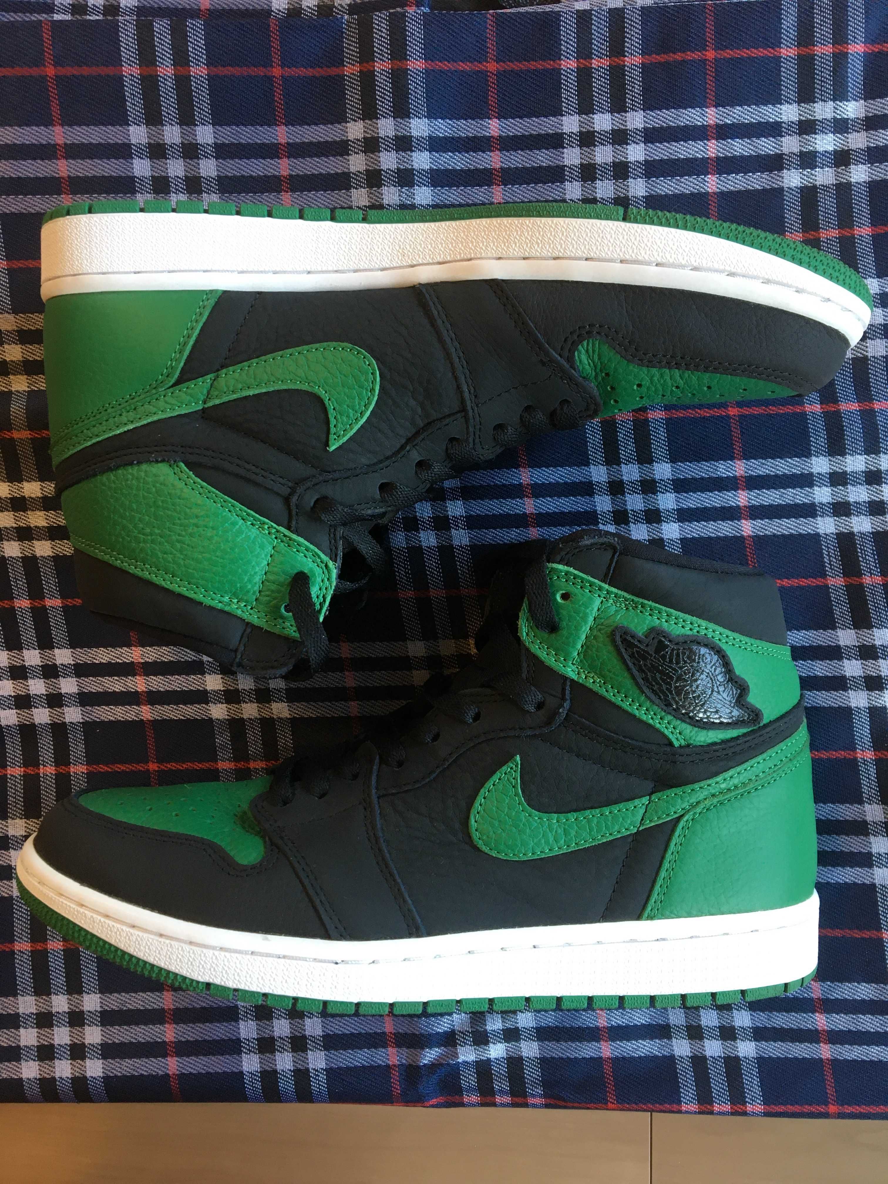 Nike Air Jordan 1 Retro High OG "Black/Pine Green" (2020)      