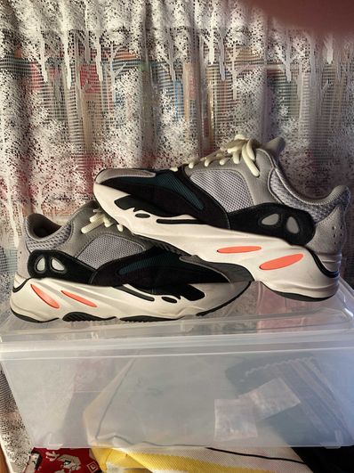 adidas YEEZY Boost 700 "Wave Runner"