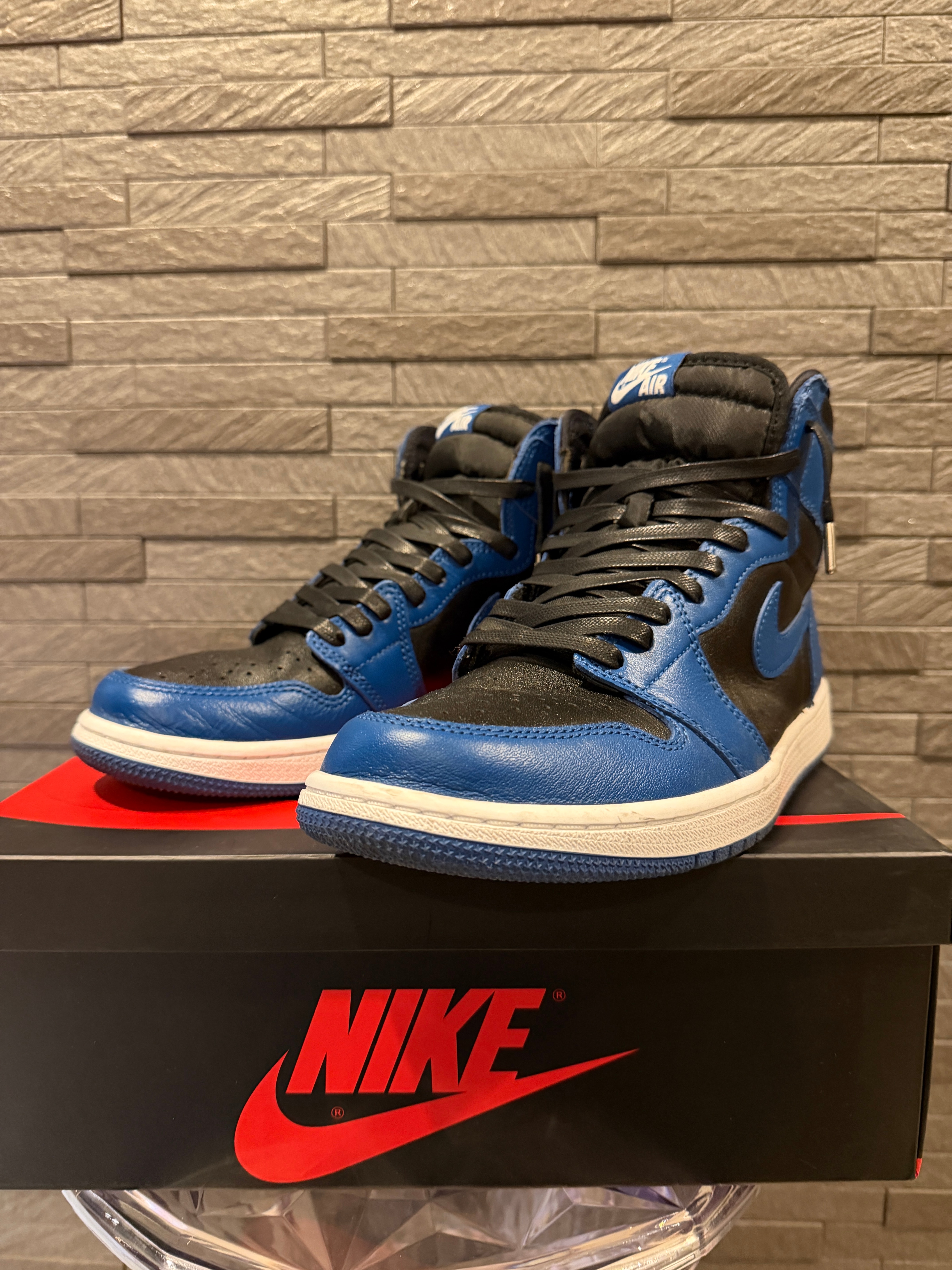 Nike Air Jordan 1 Retro High OG "Dark Marina Blue"