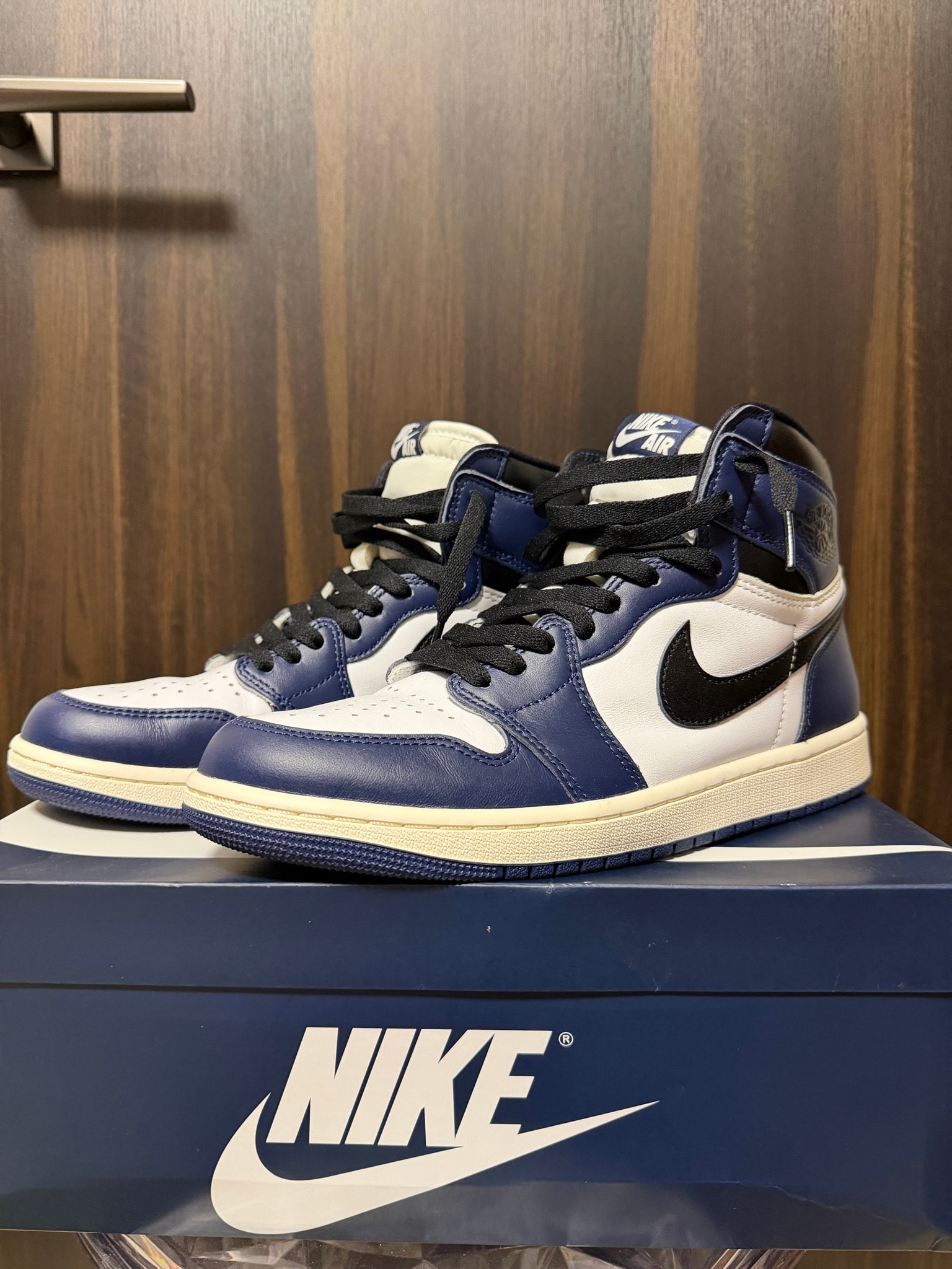 Nike Air Jordan 1 Retro High OG "Midnight Navy"