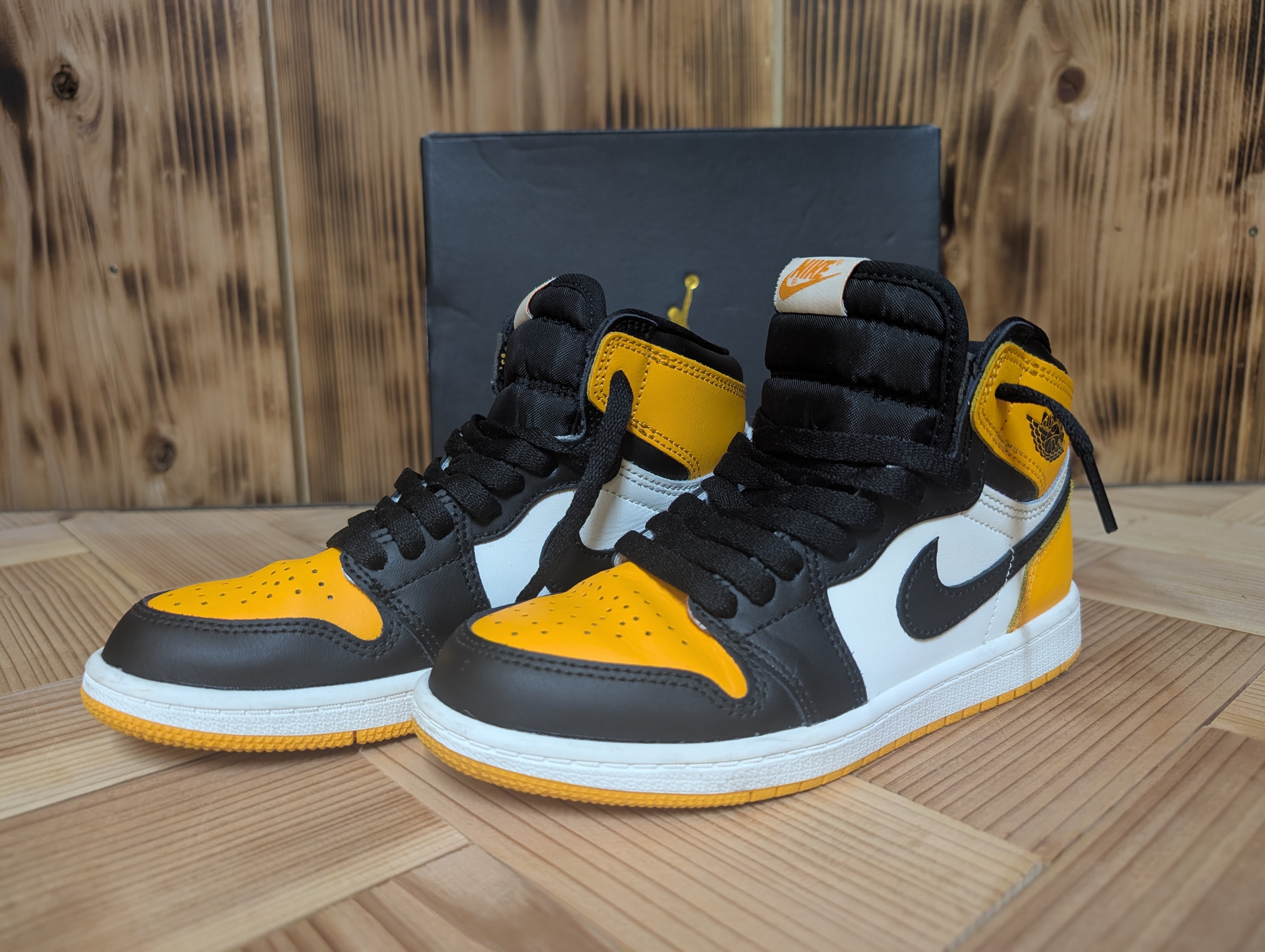 ナイキエアジョーダン1レトロハイ タクシーキッズ 楽天市場】NIKE JORDAN 1 MID (TD) taxi/black-white 640735-701
