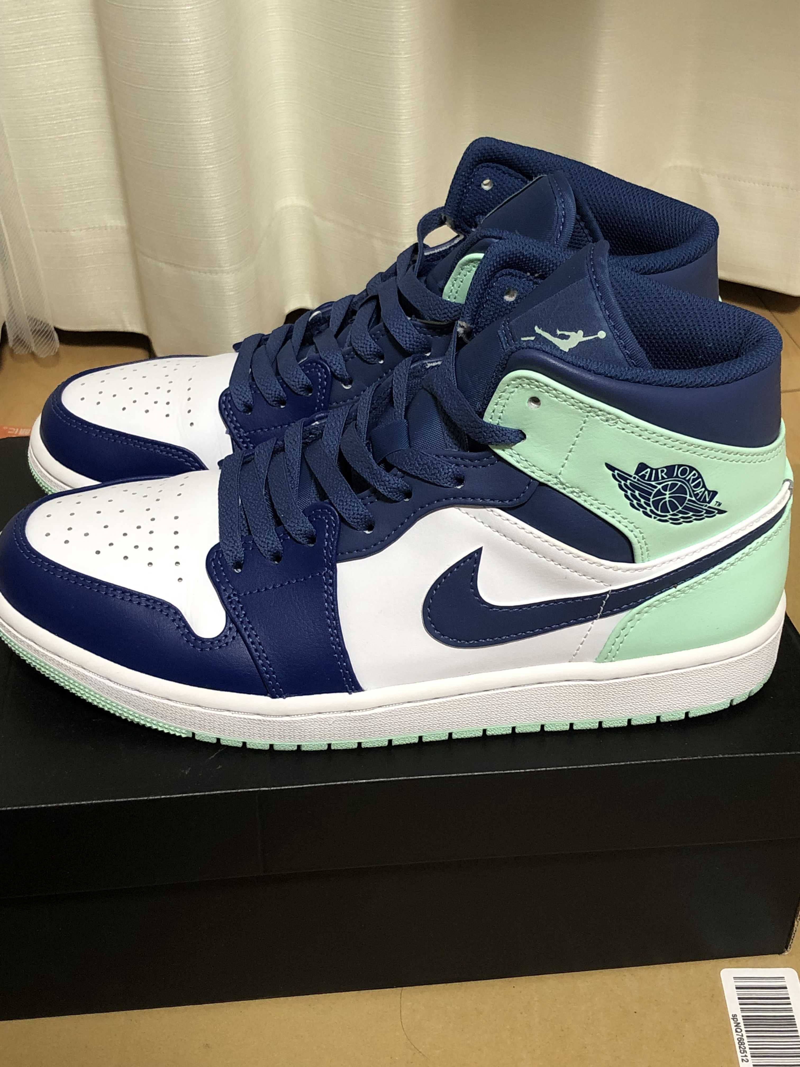 Nike Air Jordan 1 Mid "Blue Mint"