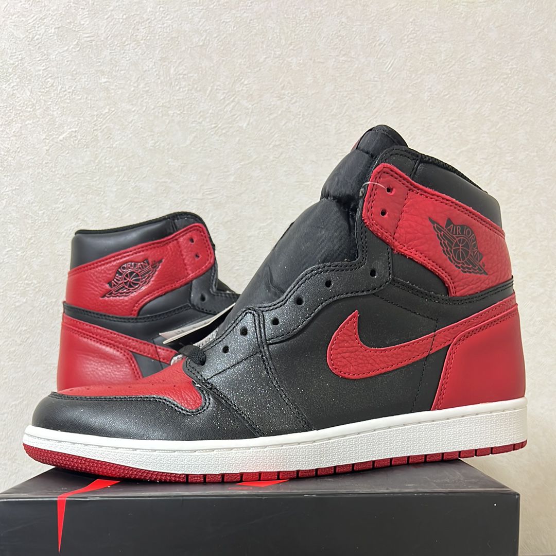 Nike Air Jordan 1 Retro High OG "Bred/Banned" (2016)