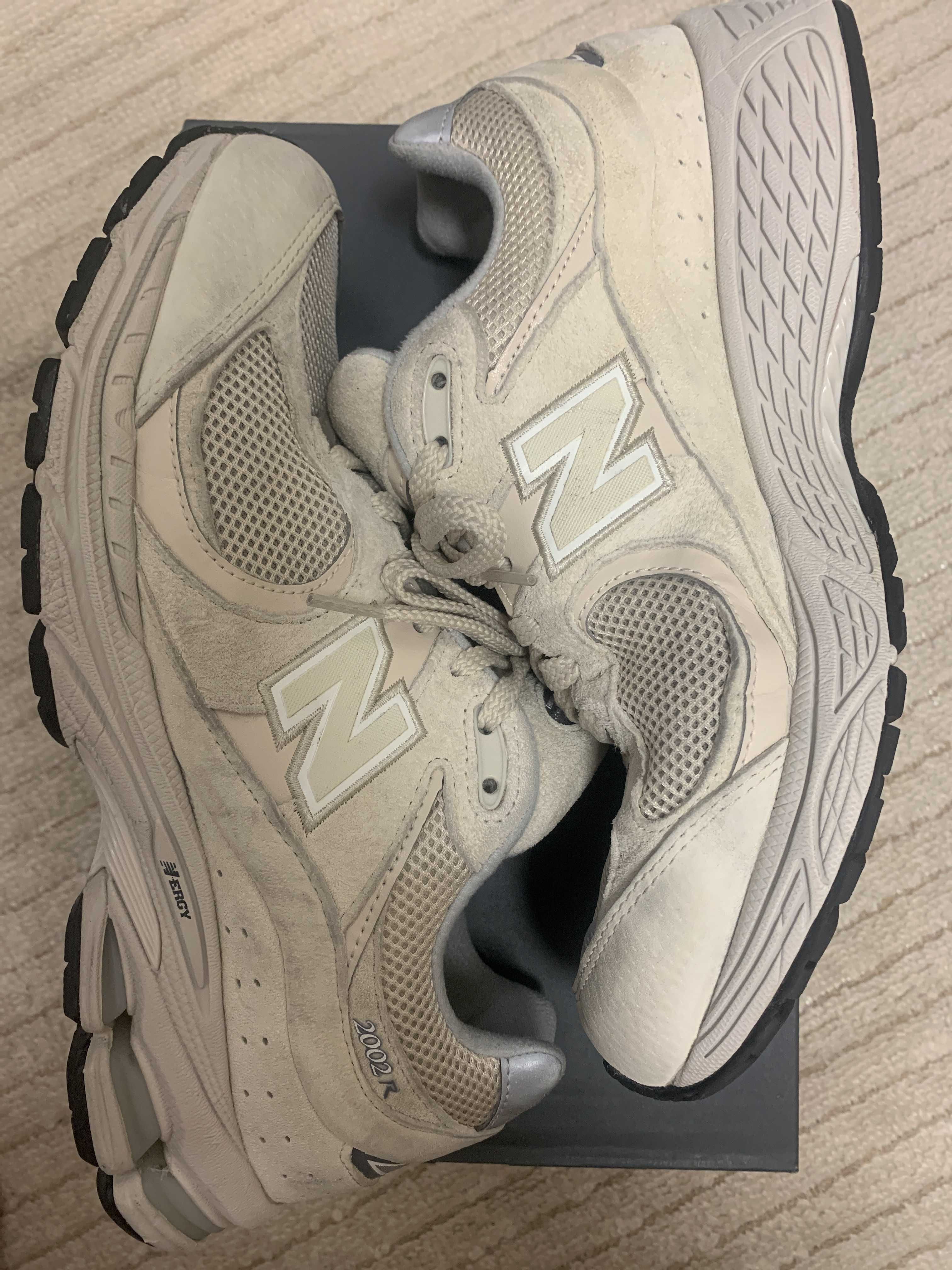 New Balance 2002R "White"